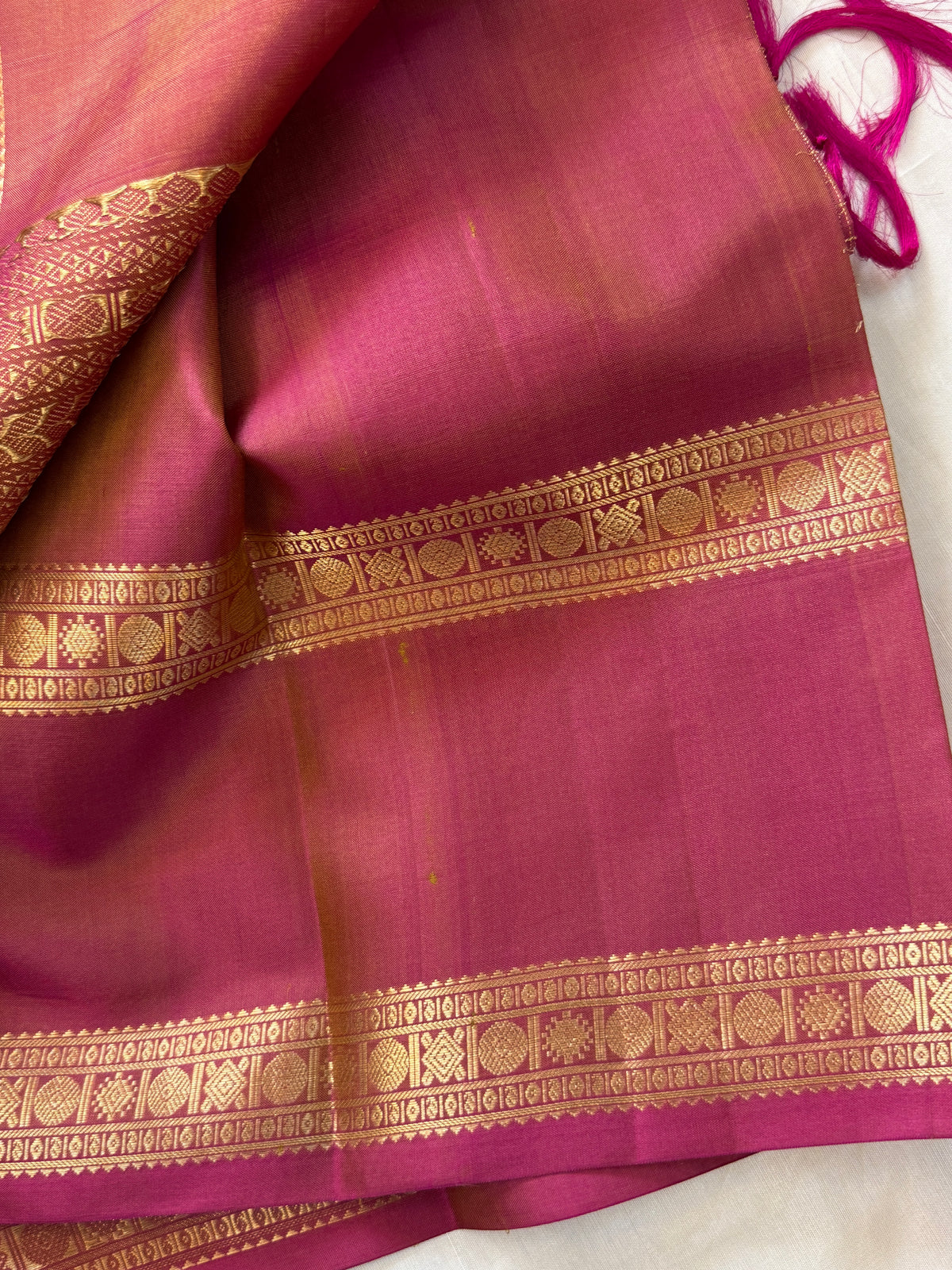 Special edition unusual colour with Zari kattam silk saree/clsa 12396