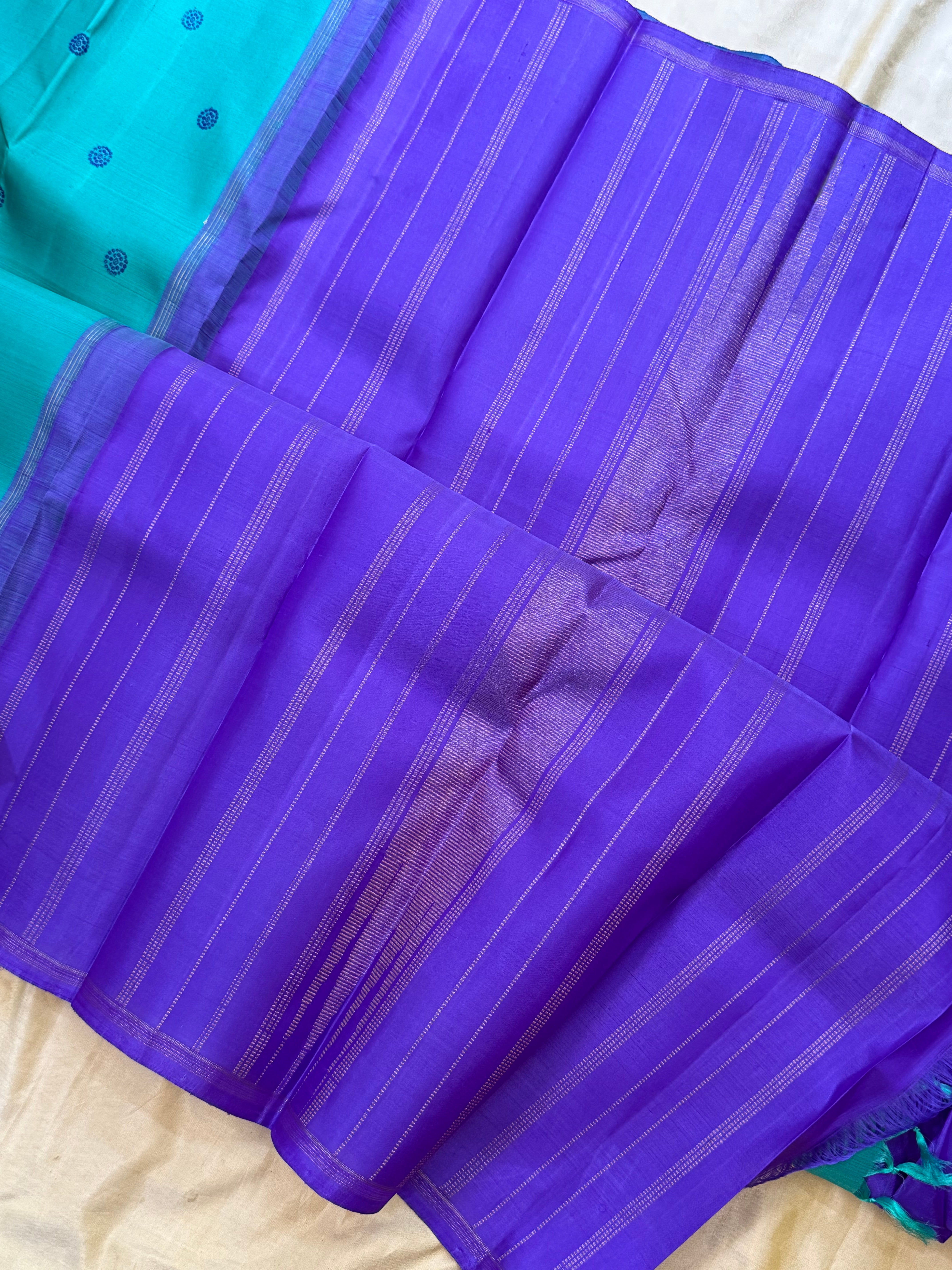 Sea blue and purple thread butta / Kanjipuram silk