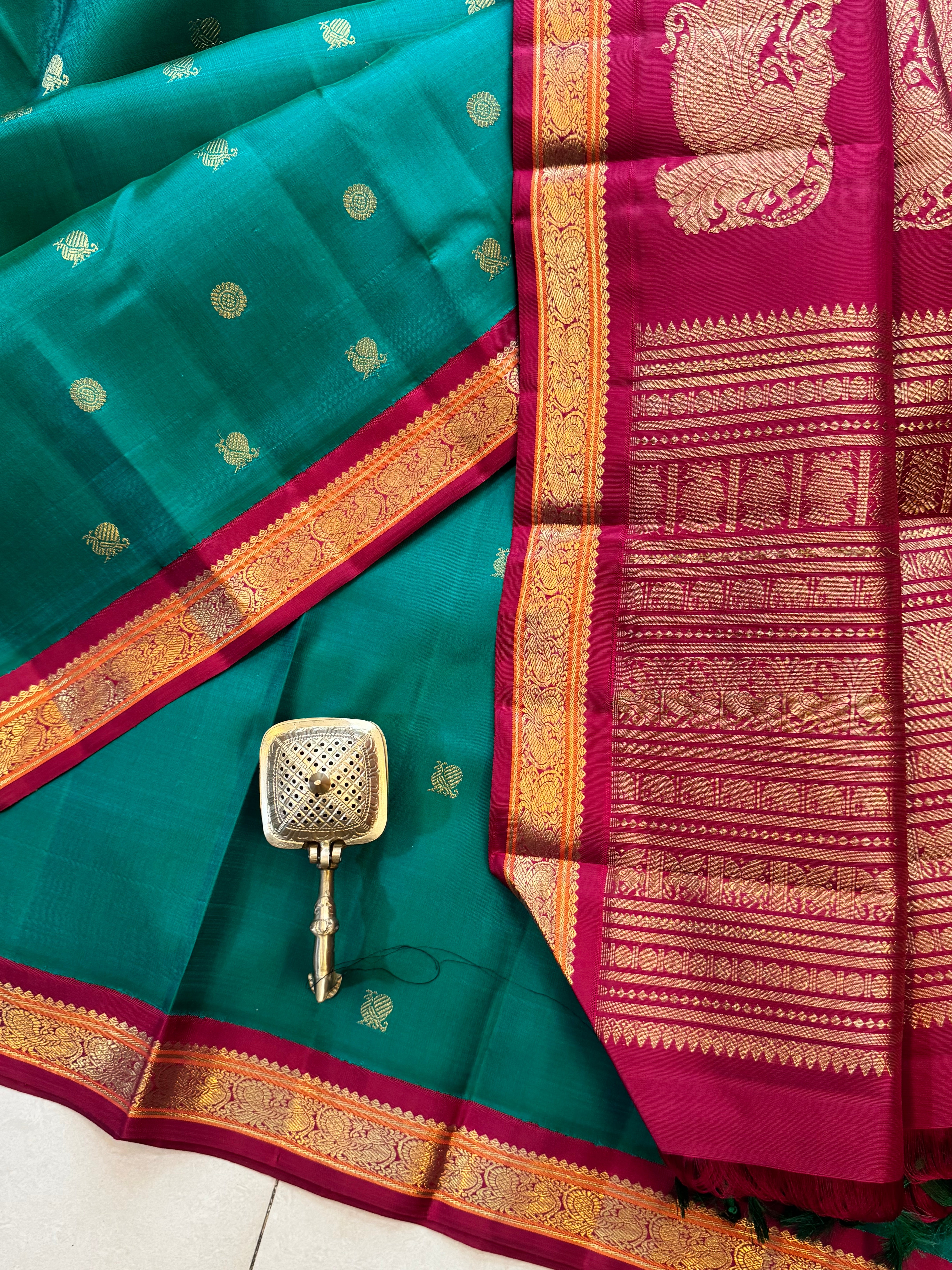 Jade green korvai : Kanjipuram silk