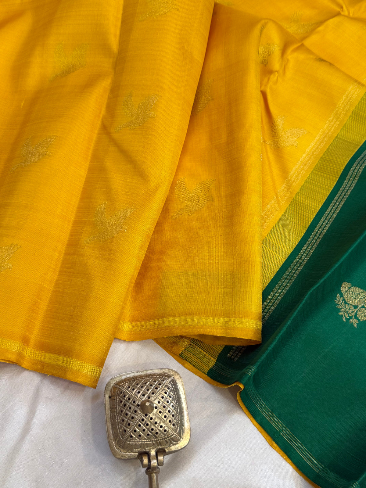 Yellow double pallu borderless / Kanjipuram silk CLSA12812