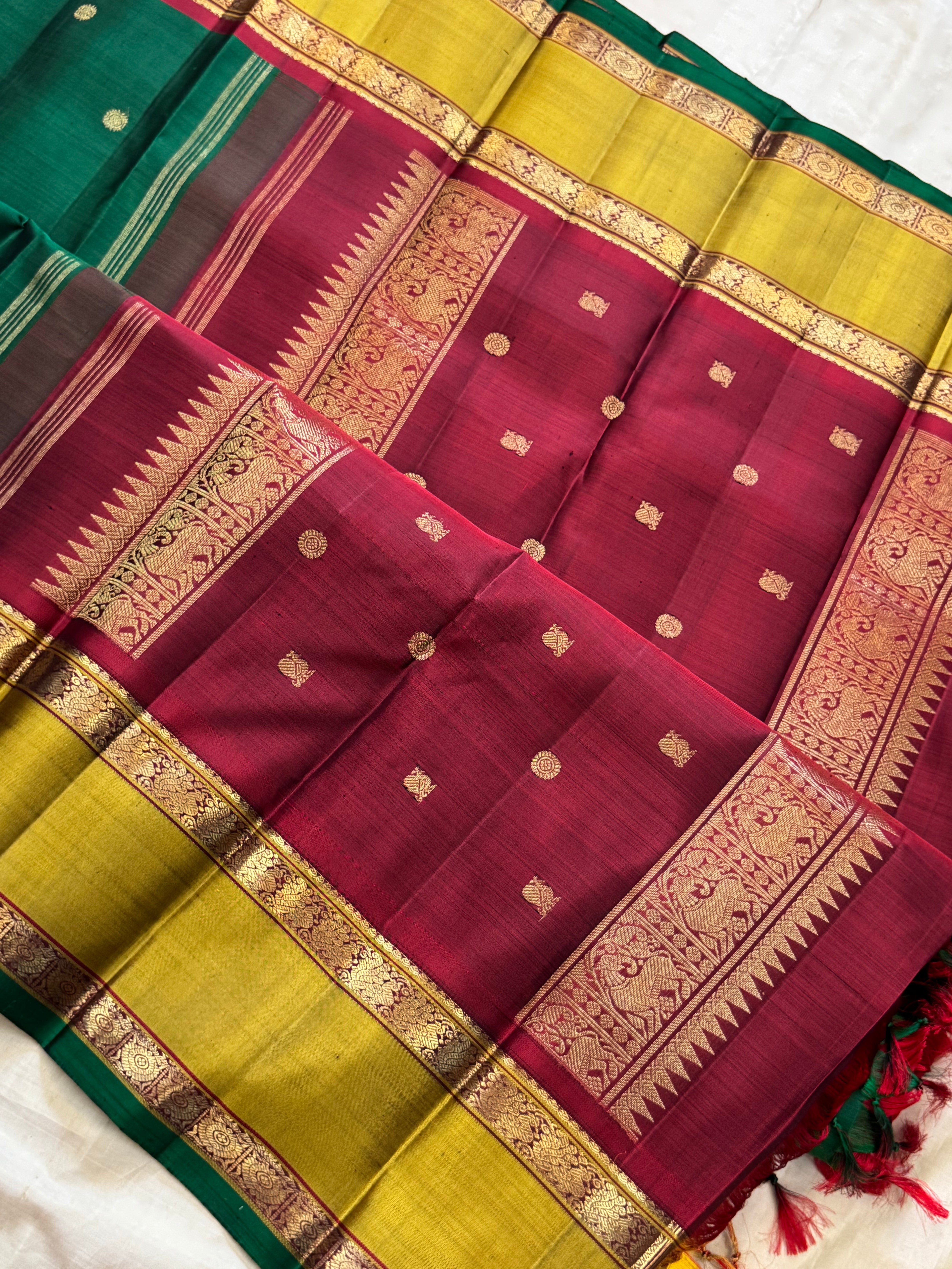 Forest green body chakram Butta rette pet border / kanjipuram silk CLSA10458