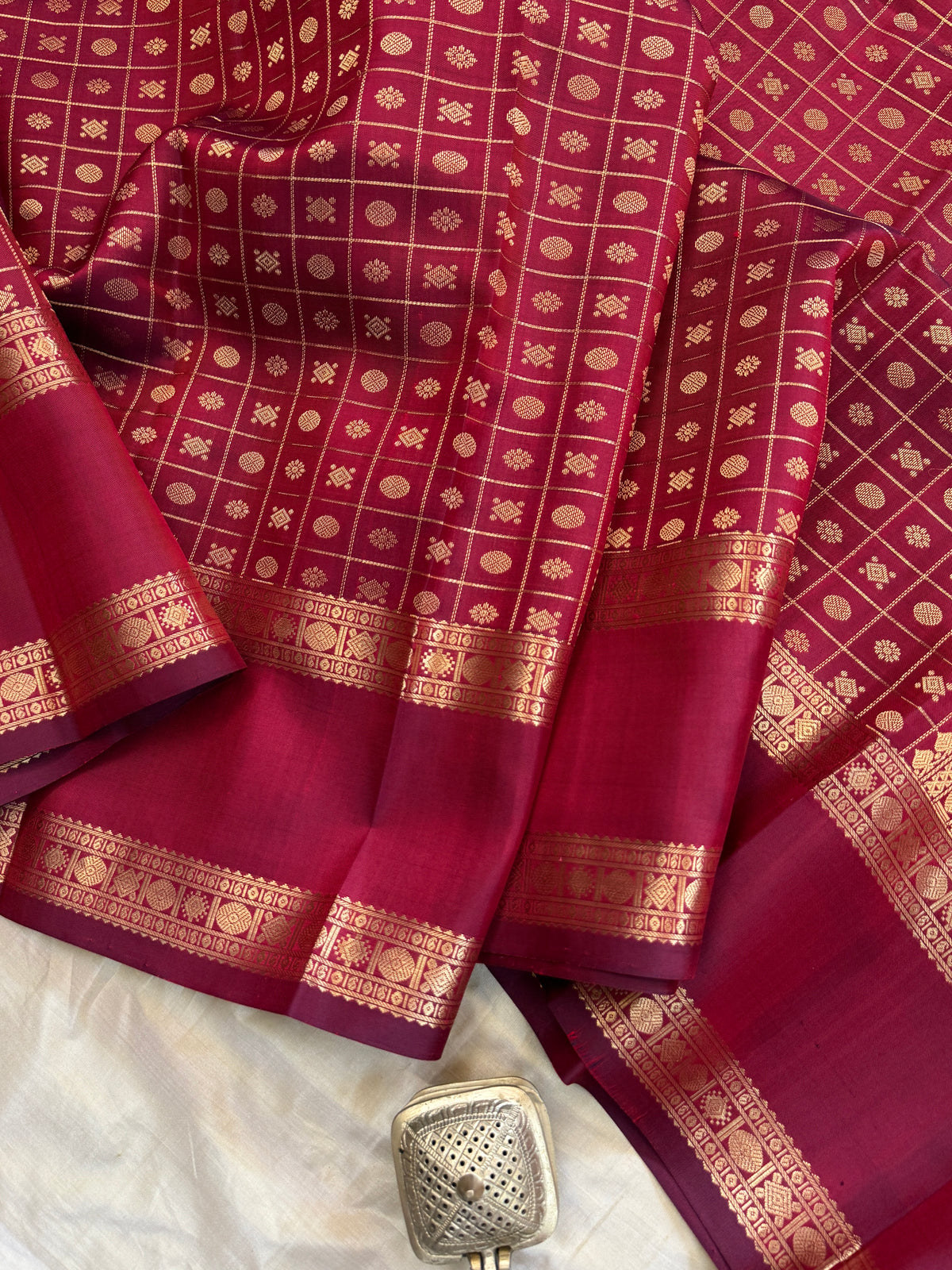 Special edition-Maroon colour with Zari kattam with butta silk saree/clsa 12564