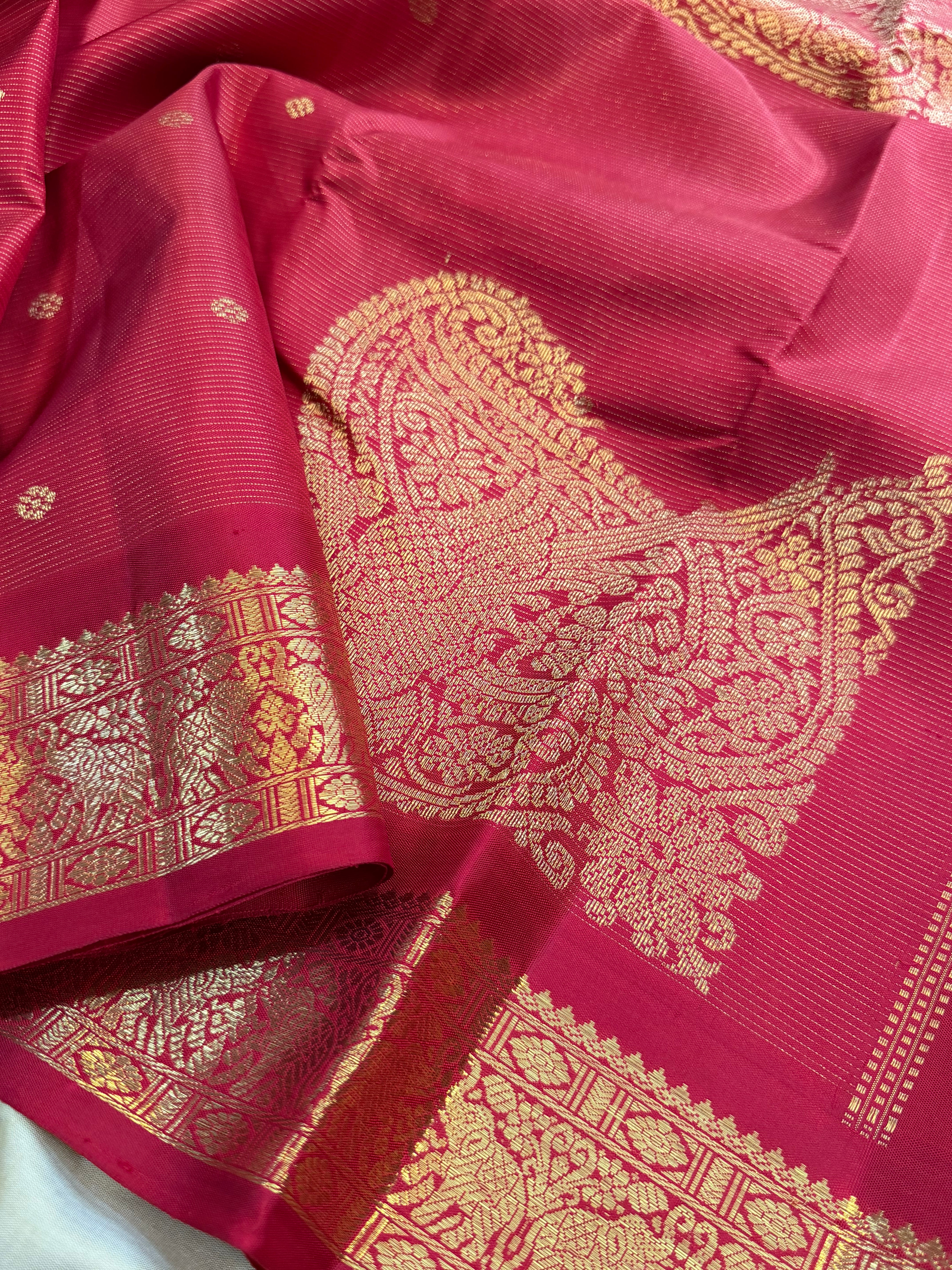 Mann : master weaver Vairaoosi earthy hues in pure Zari Kanjipuram silk