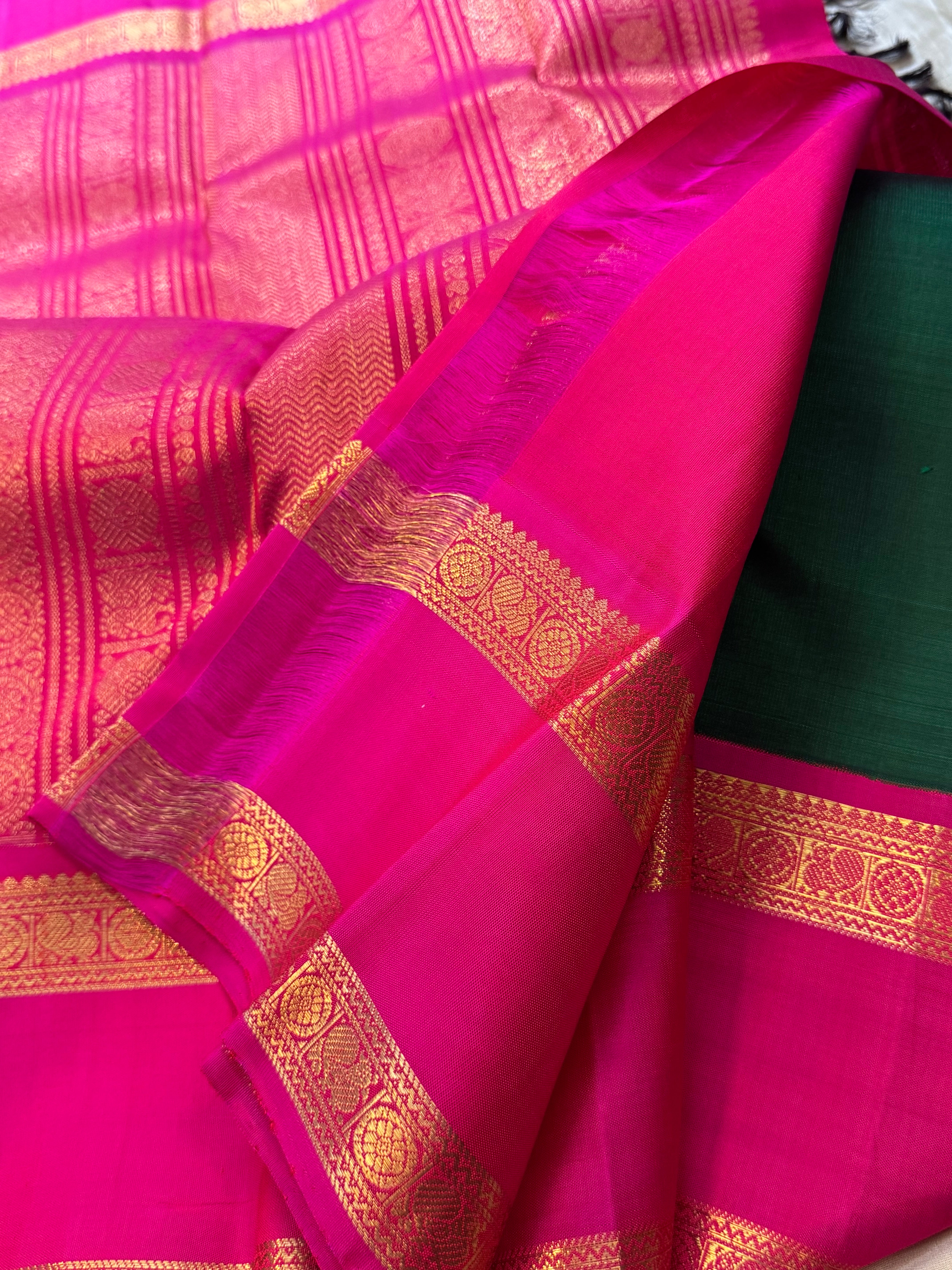 Double tone green korvai : kanjipuram silk