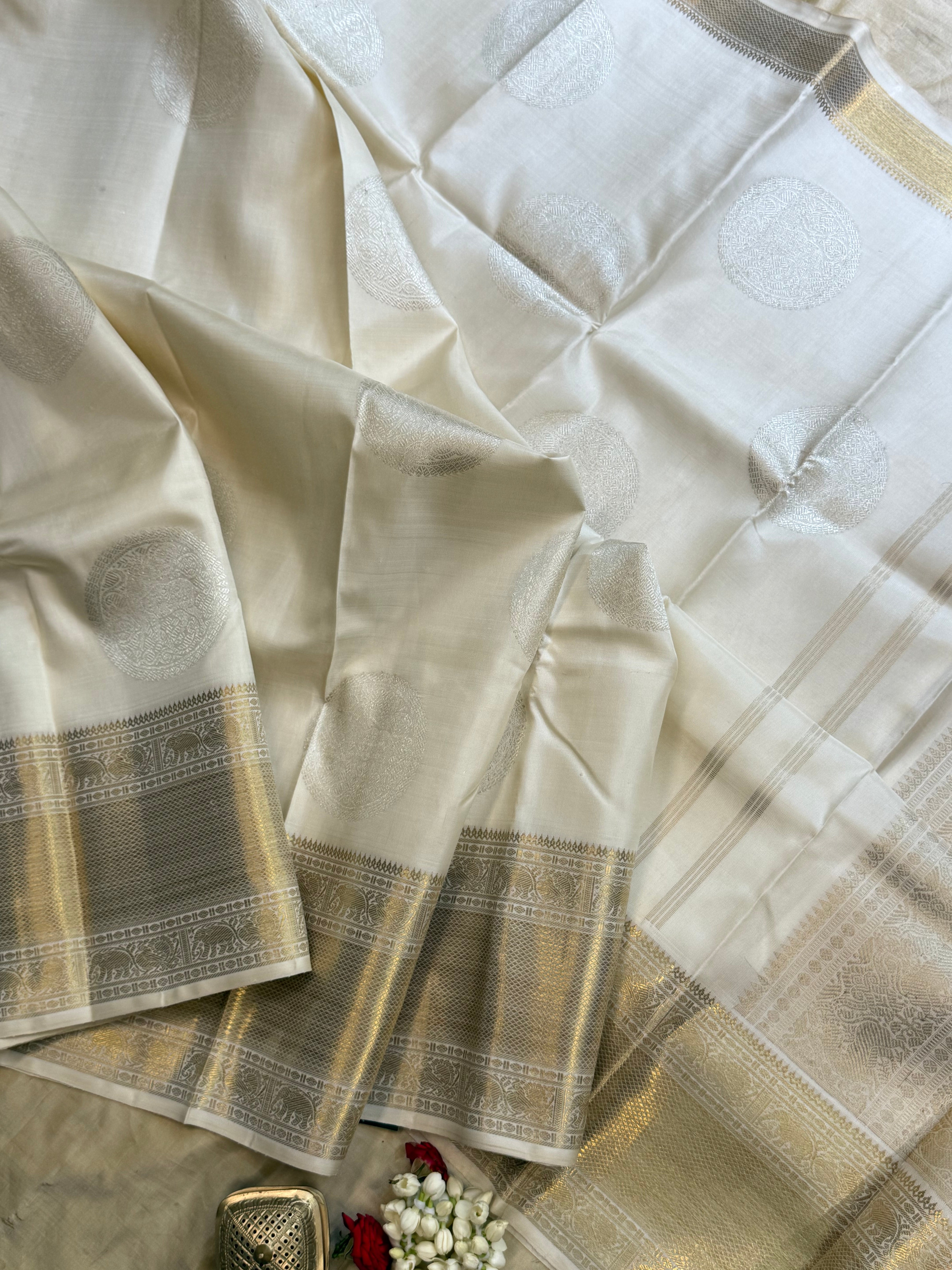 Onam edit - offwhite big yazhi butta/ Kanjipuram silk CLSA2272
