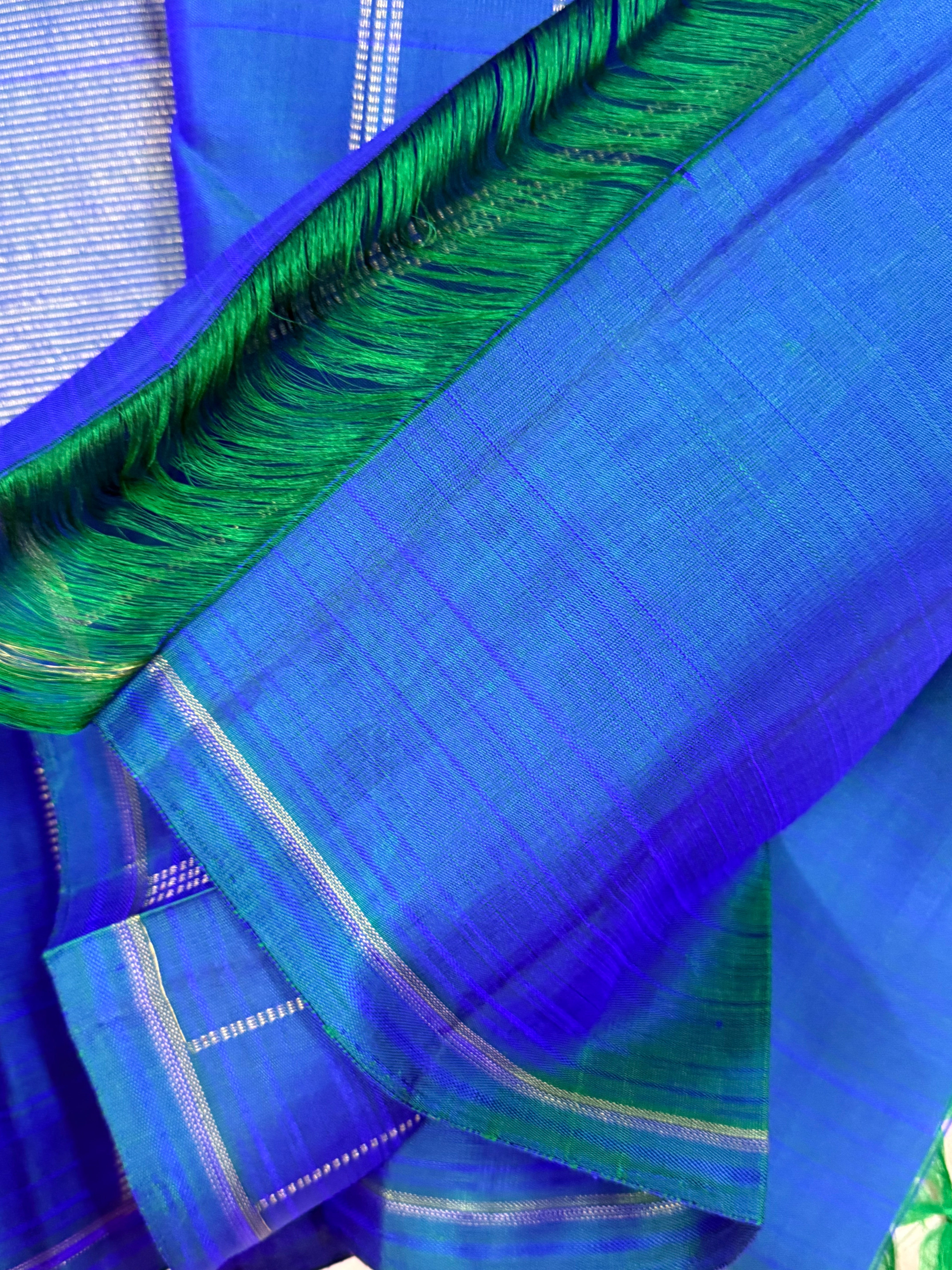 Mayilkazhuthu and purplish green stripes / Kanjipuram silk