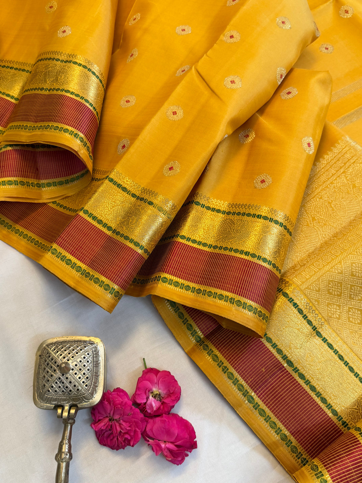 Yellow - Day 1 Navarthri colour pure Zari Kanjipuram silk / Meena work Butta