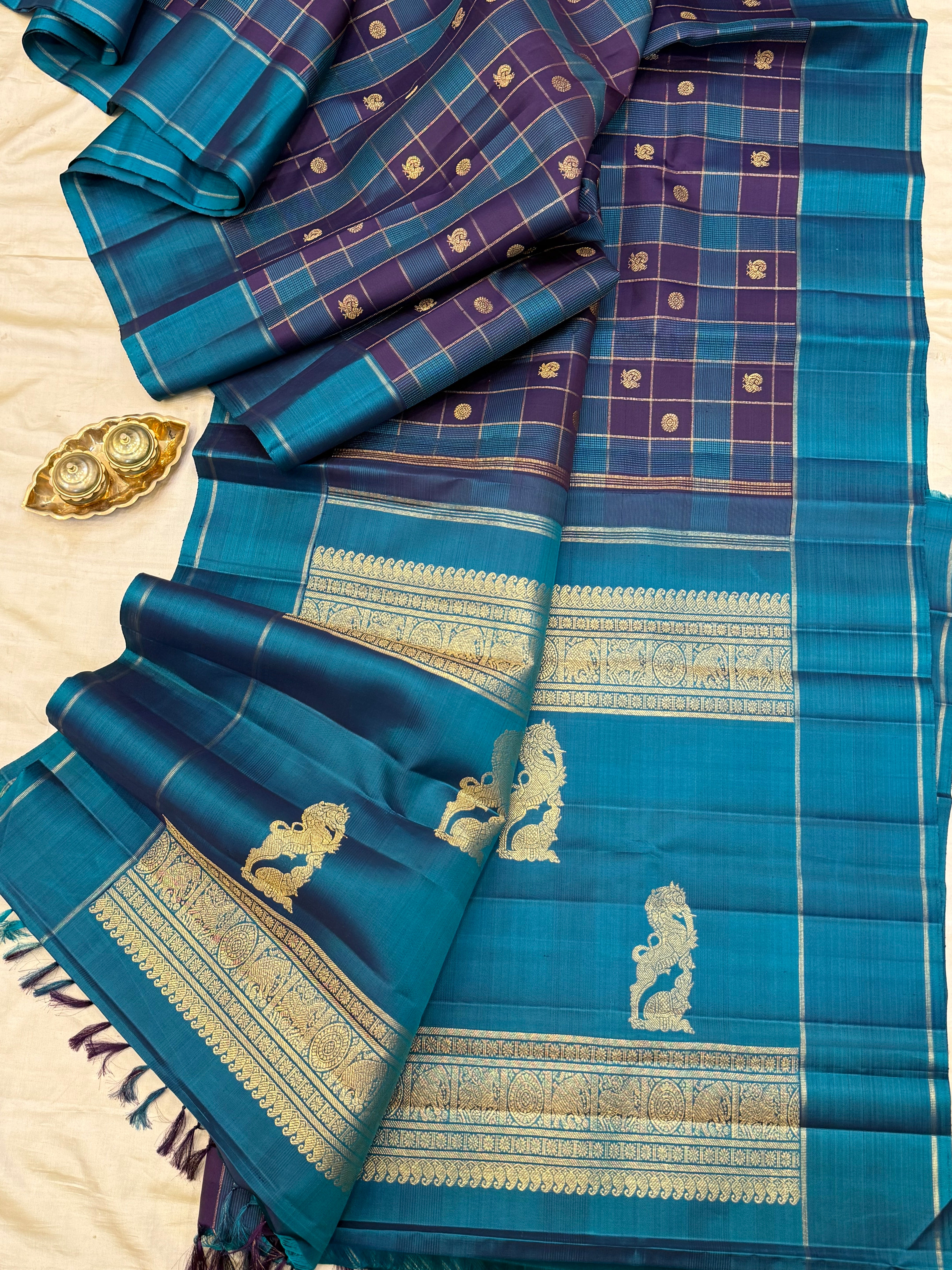 Teal green and purple Muthu Kattam annam chakram Butta / kanjipuram silk saree CLSA10776