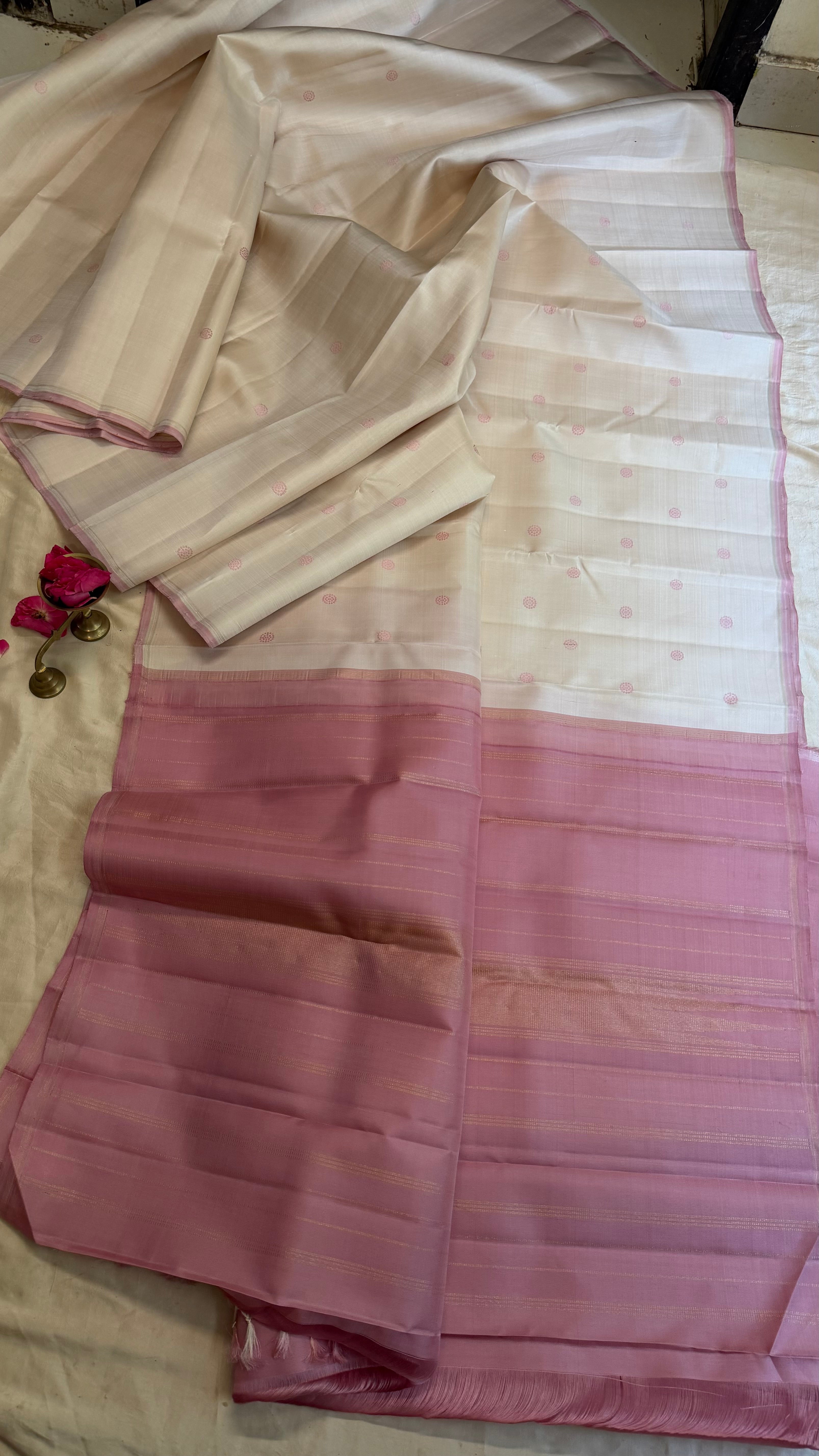 Venpattu series / Kanjipuram silk.