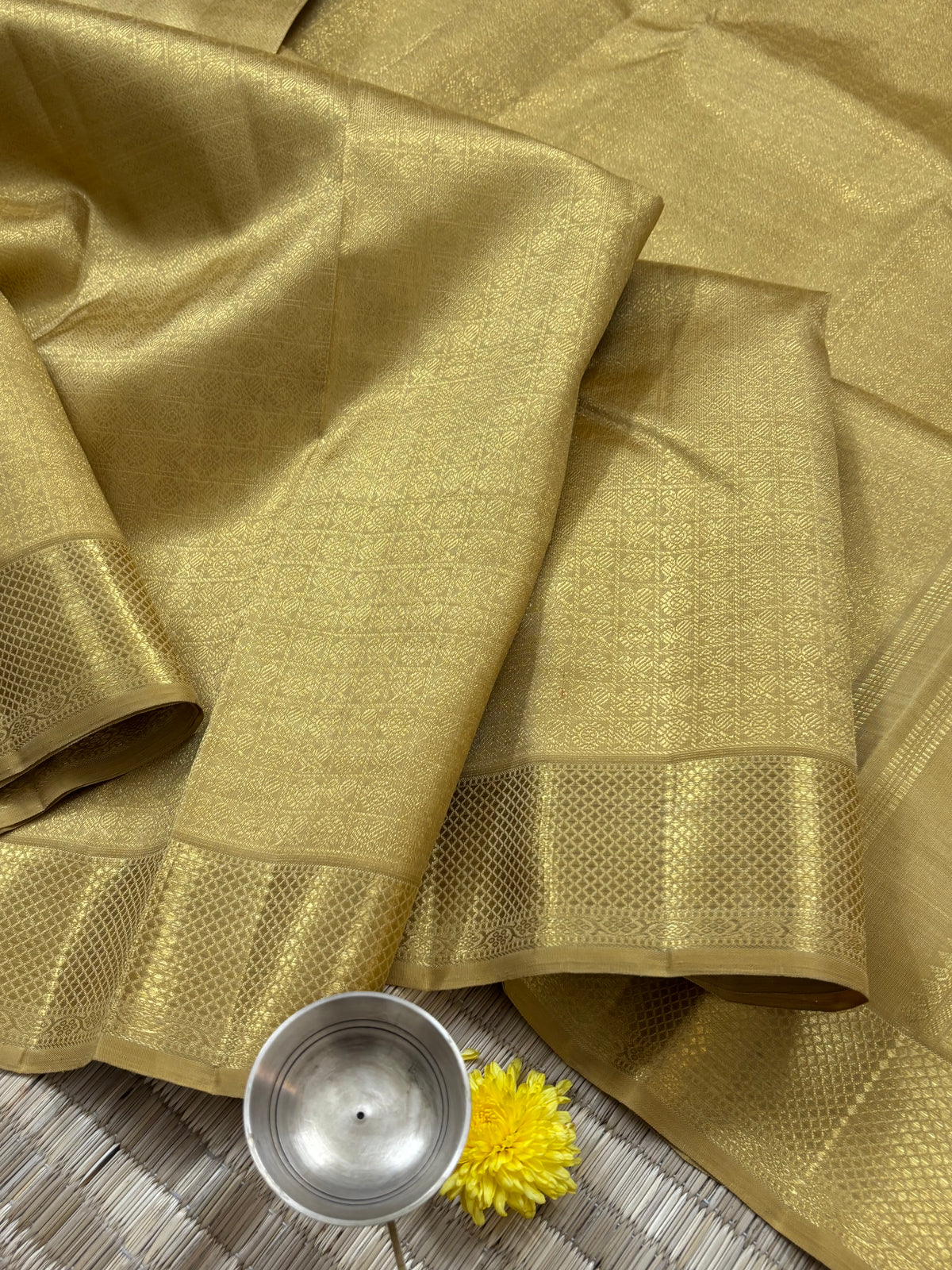 Golden colour body small annam chakram burtta bridal pure zari/kanjipuram silk saree clsa 10141