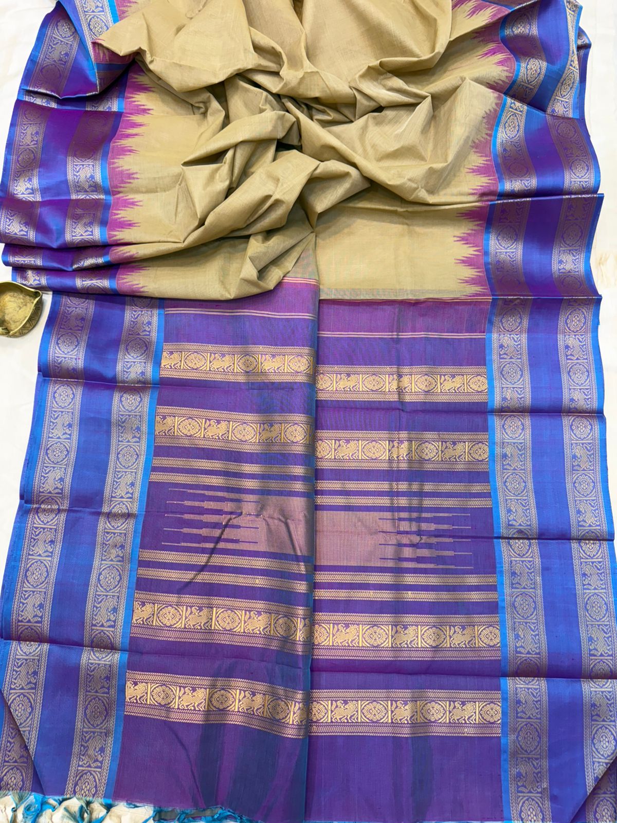 Sandal cotton body - Lavender silk border