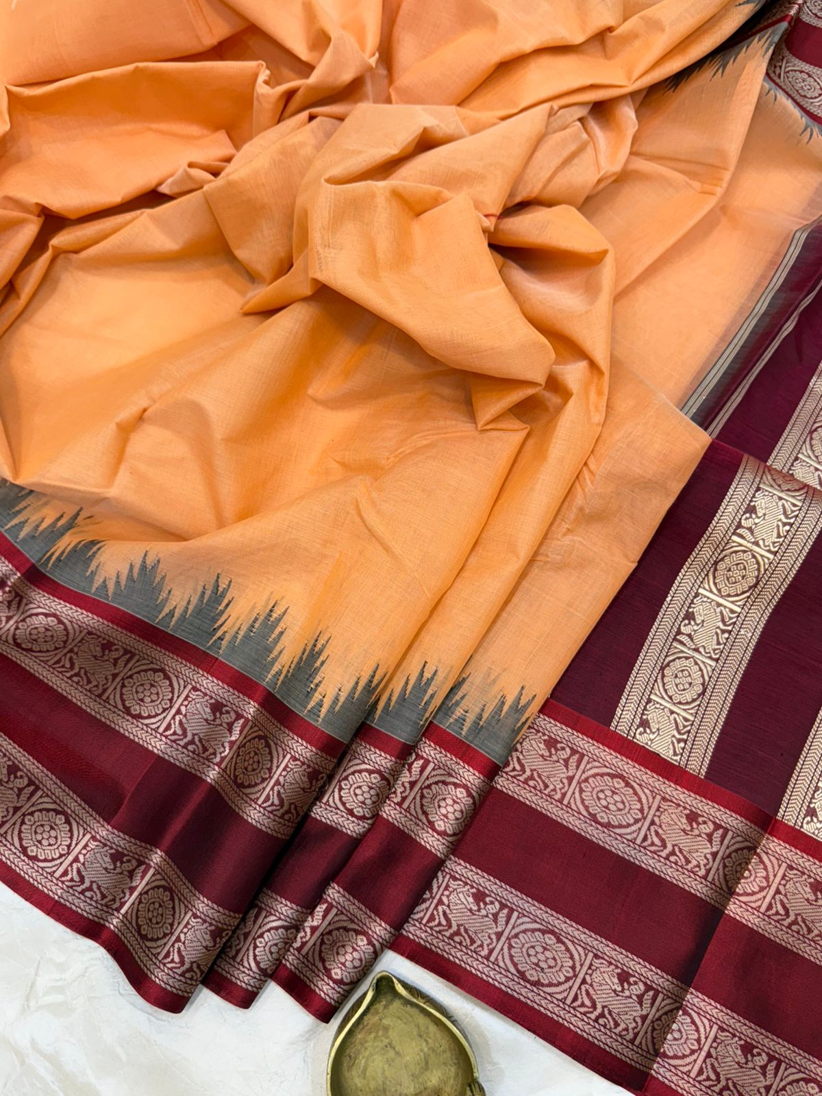 Peach cotton body - Marron silk border