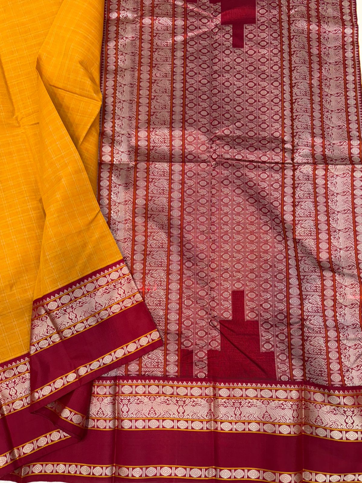 Mustard cotton body - Marron silk border