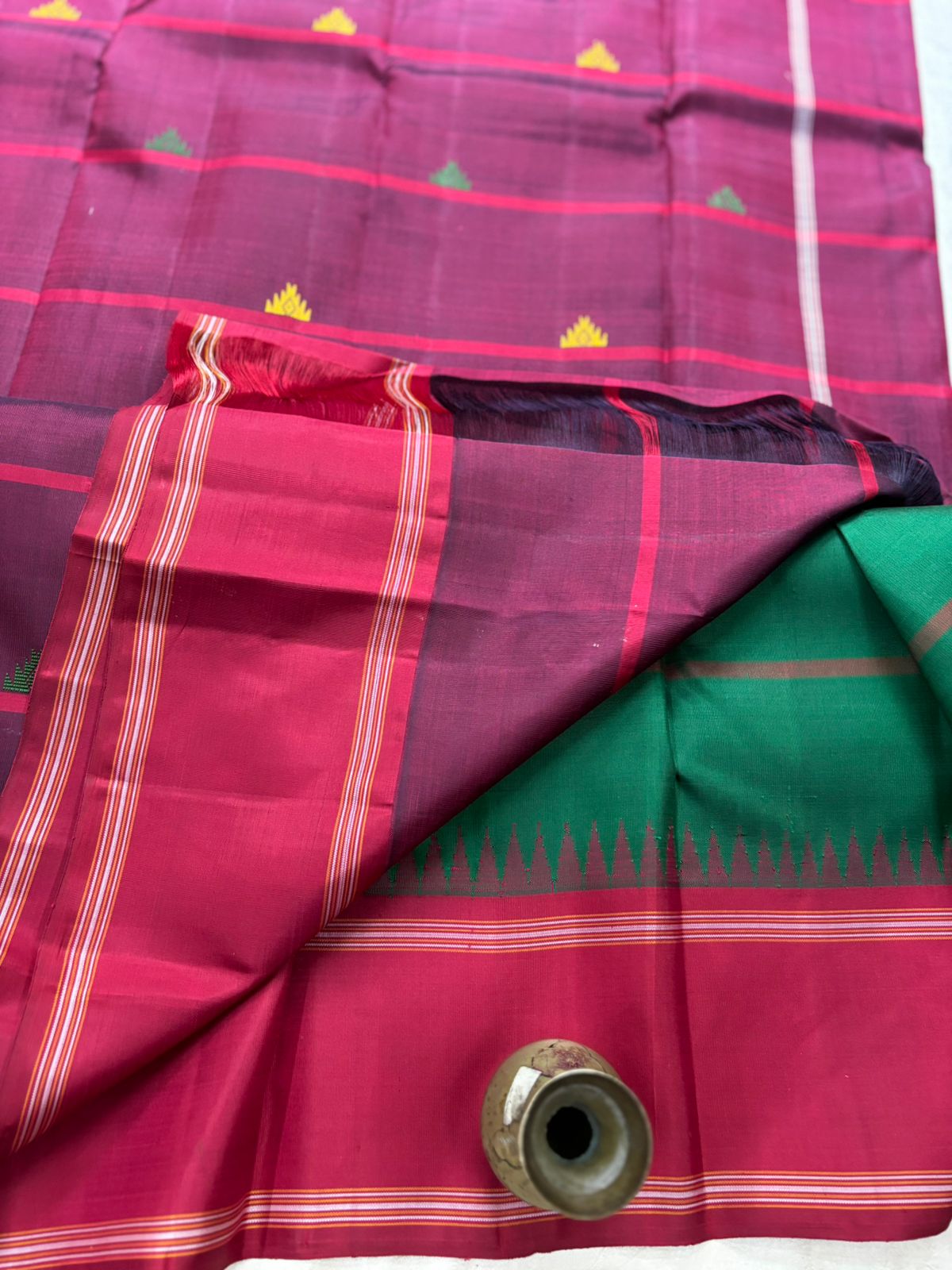Green with araku thread work kai korvai/ Arani silk