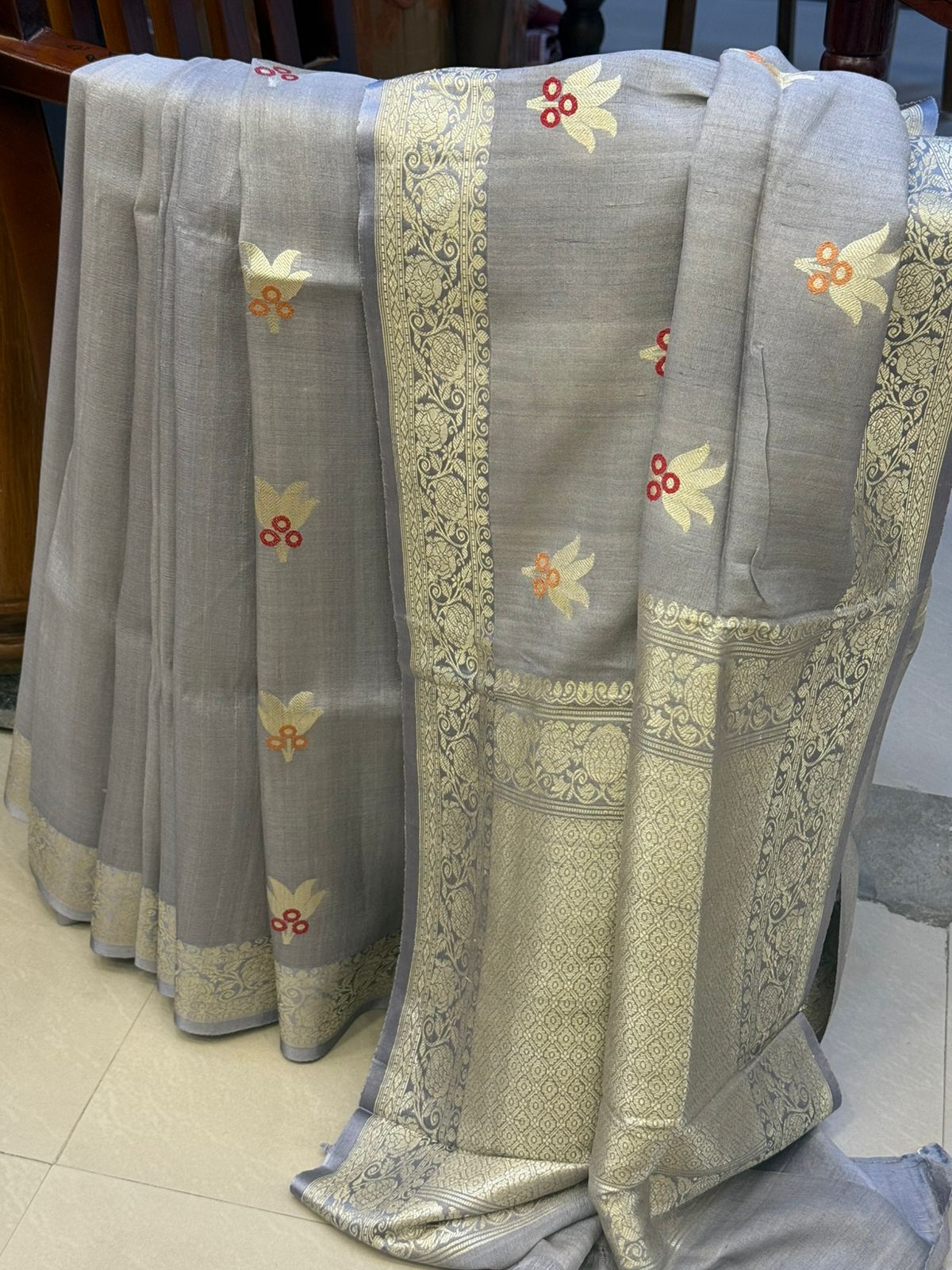 Grey meenakari butta/ Tussar georgette benarasi