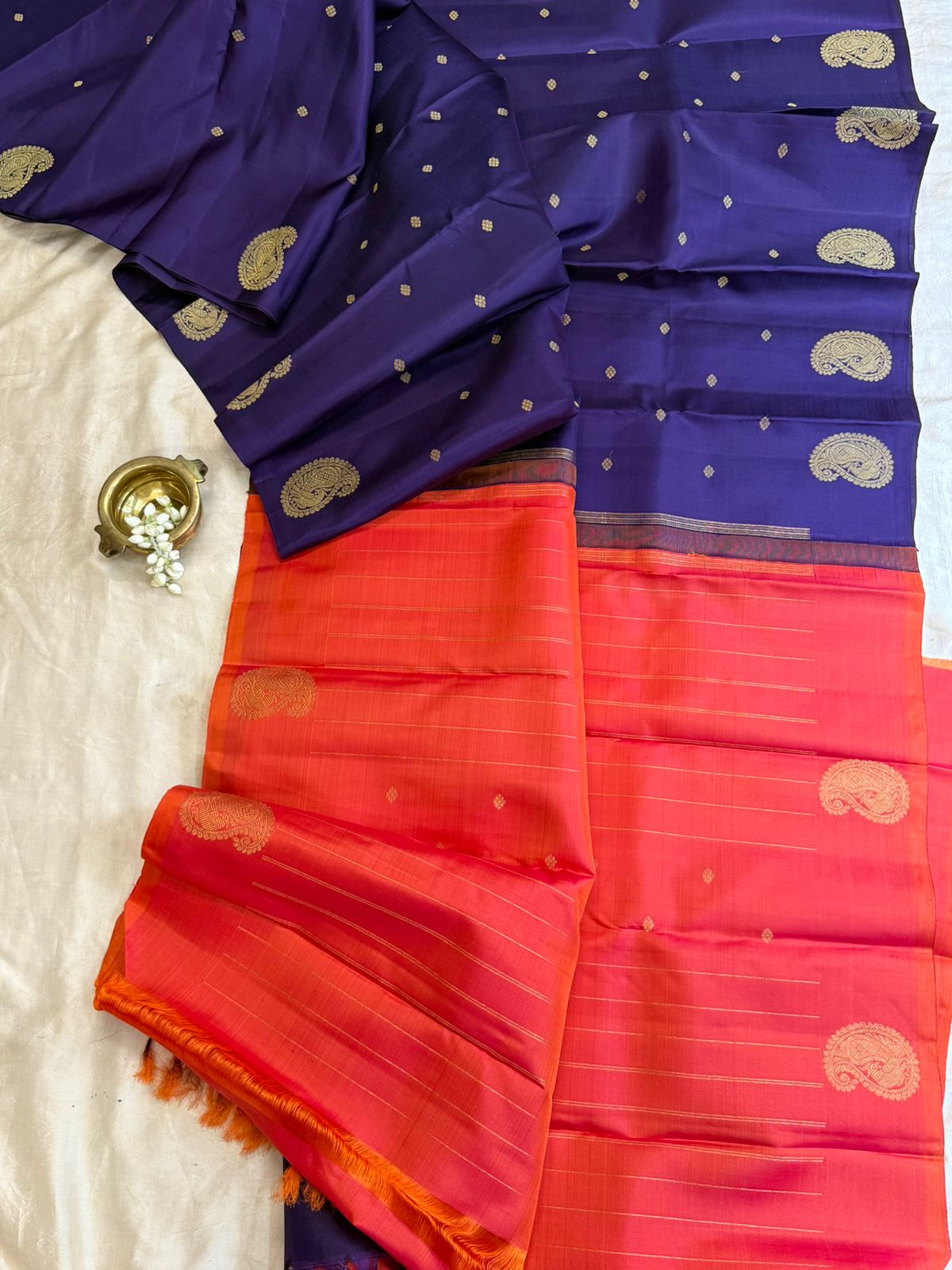 Dark purple borderless / kanjipuram silk