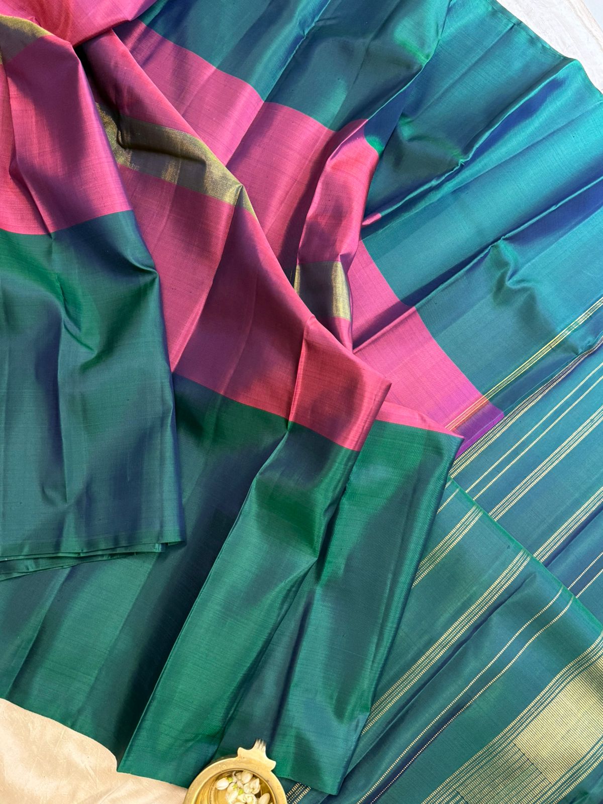 Mayilkazhuthu green long border / kanjipuram silk