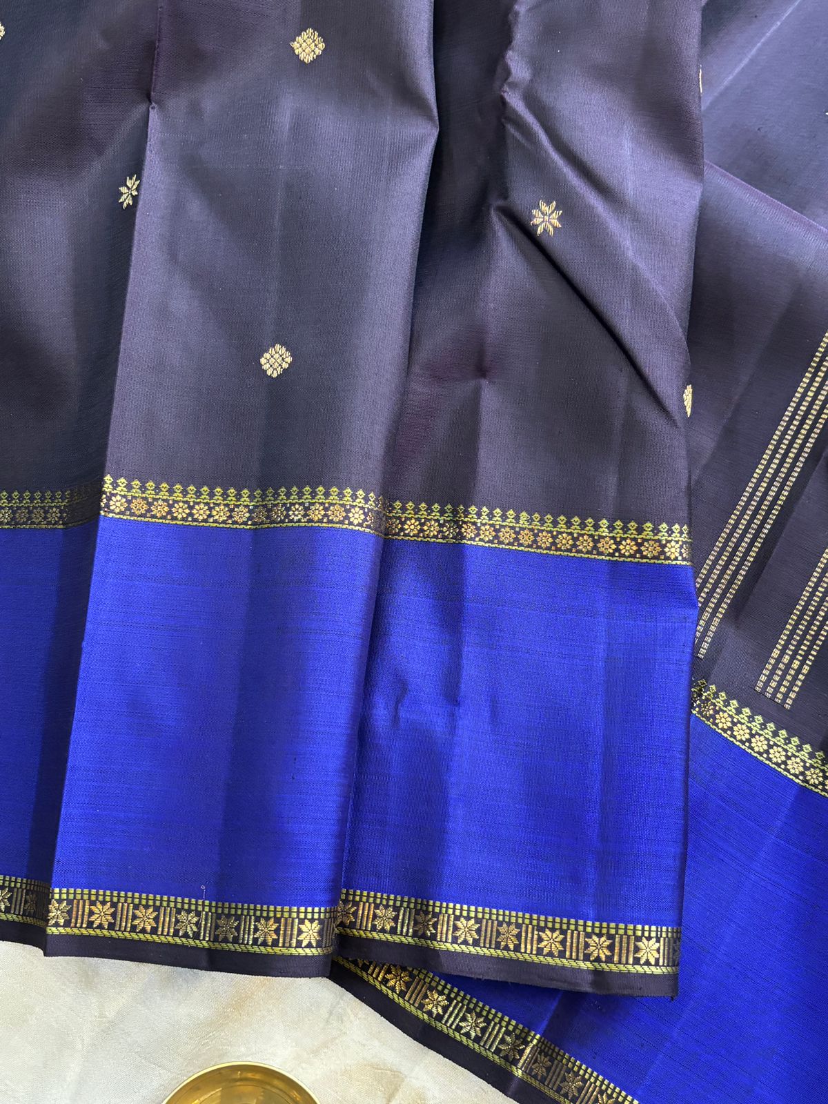 Deep nagapazham and blue rettapet border/ kanjipuram silk