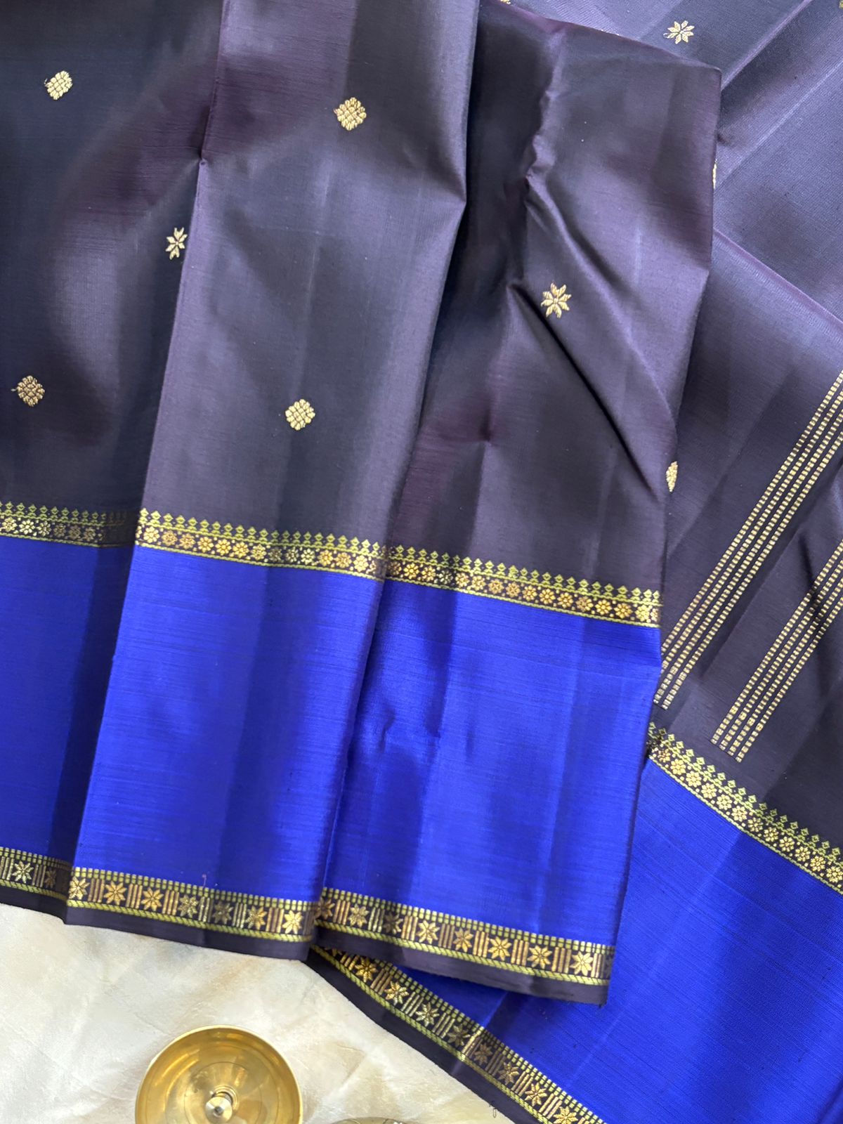 Deep nagapazham and blue rettapet border/ kanjipuram silk