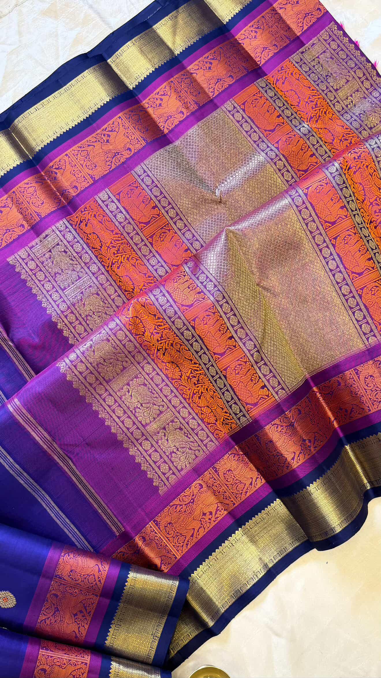 Vintage style double border and meenakari butta/ kanjipuram silk