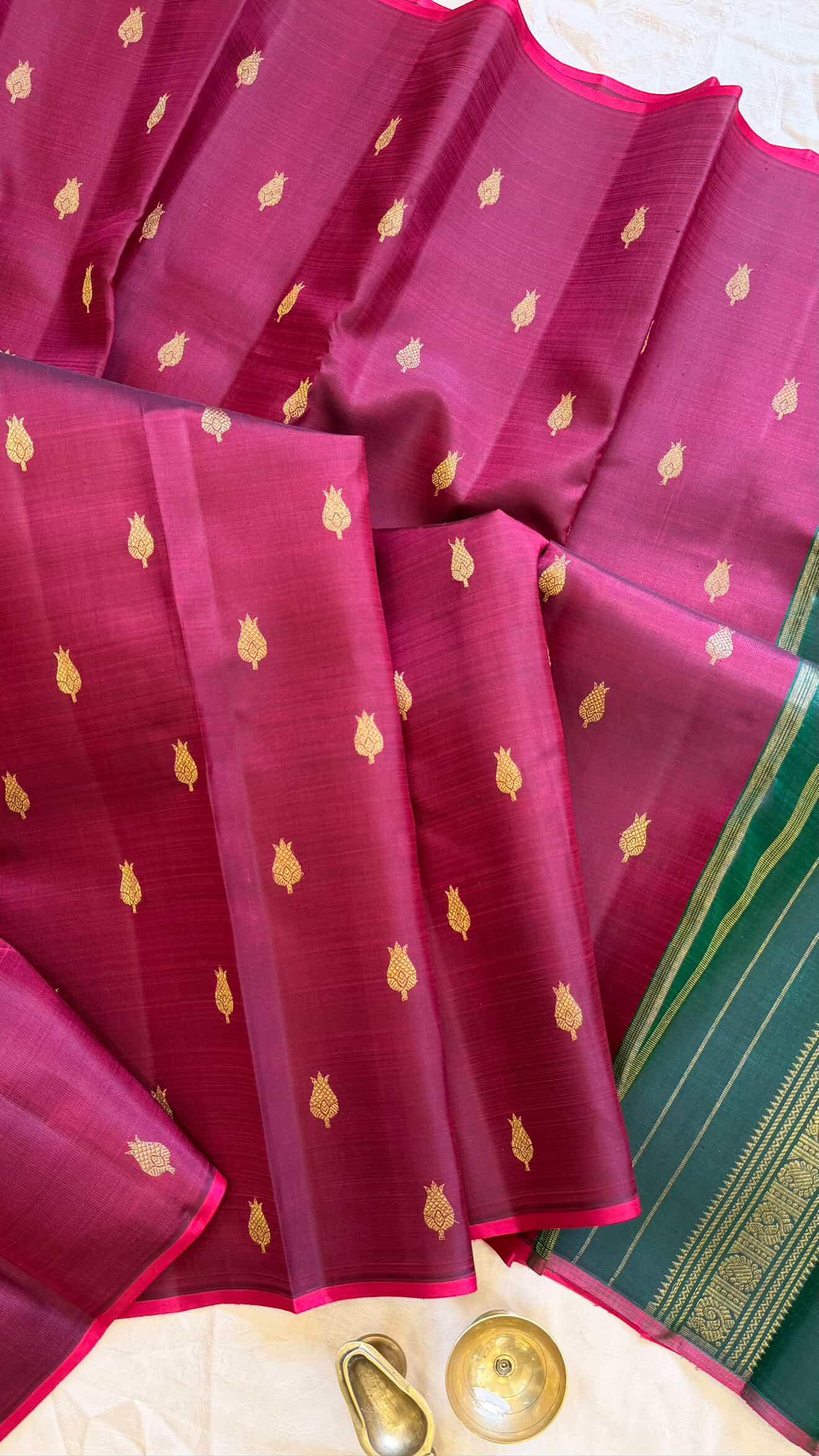 Beetroot color borderless/ kanjipuram silk