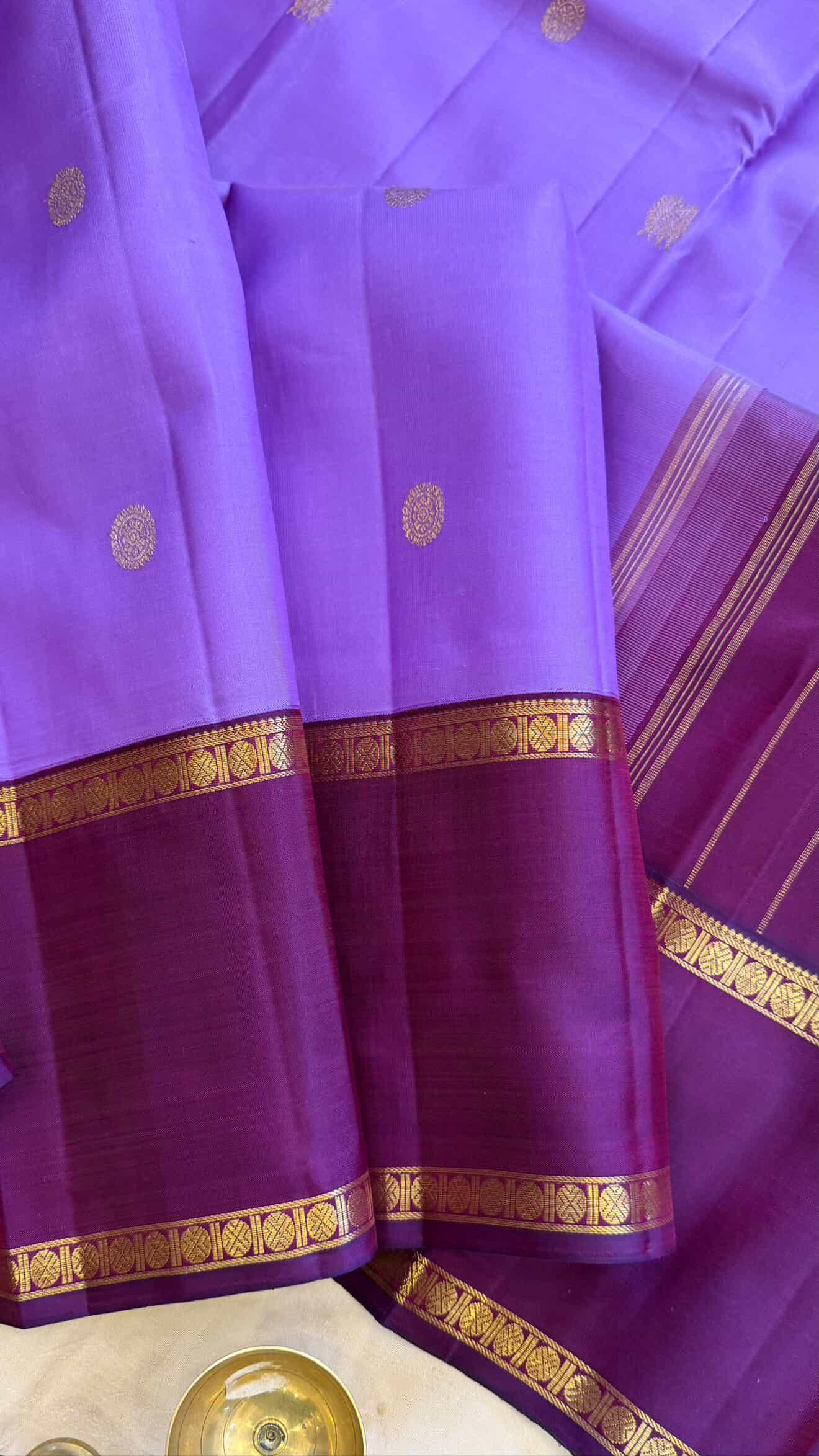 Lavendar and wine rettapet border/ kanjipuram silk