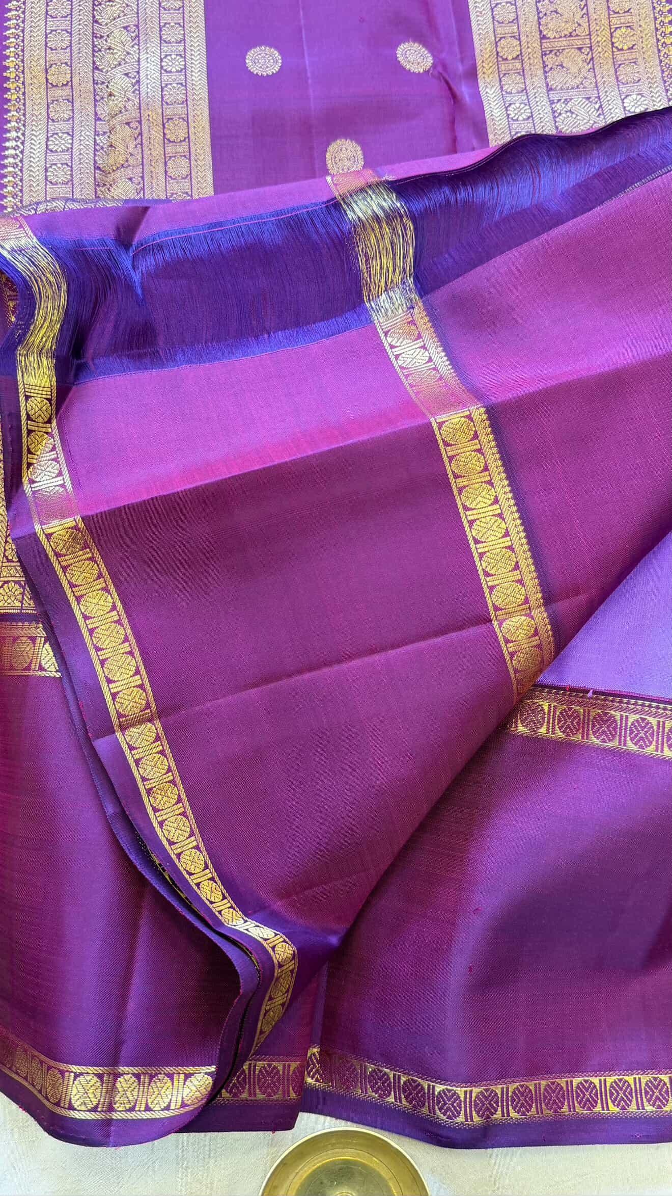Lavendar and wine rettapet border/ kanjipuram silk