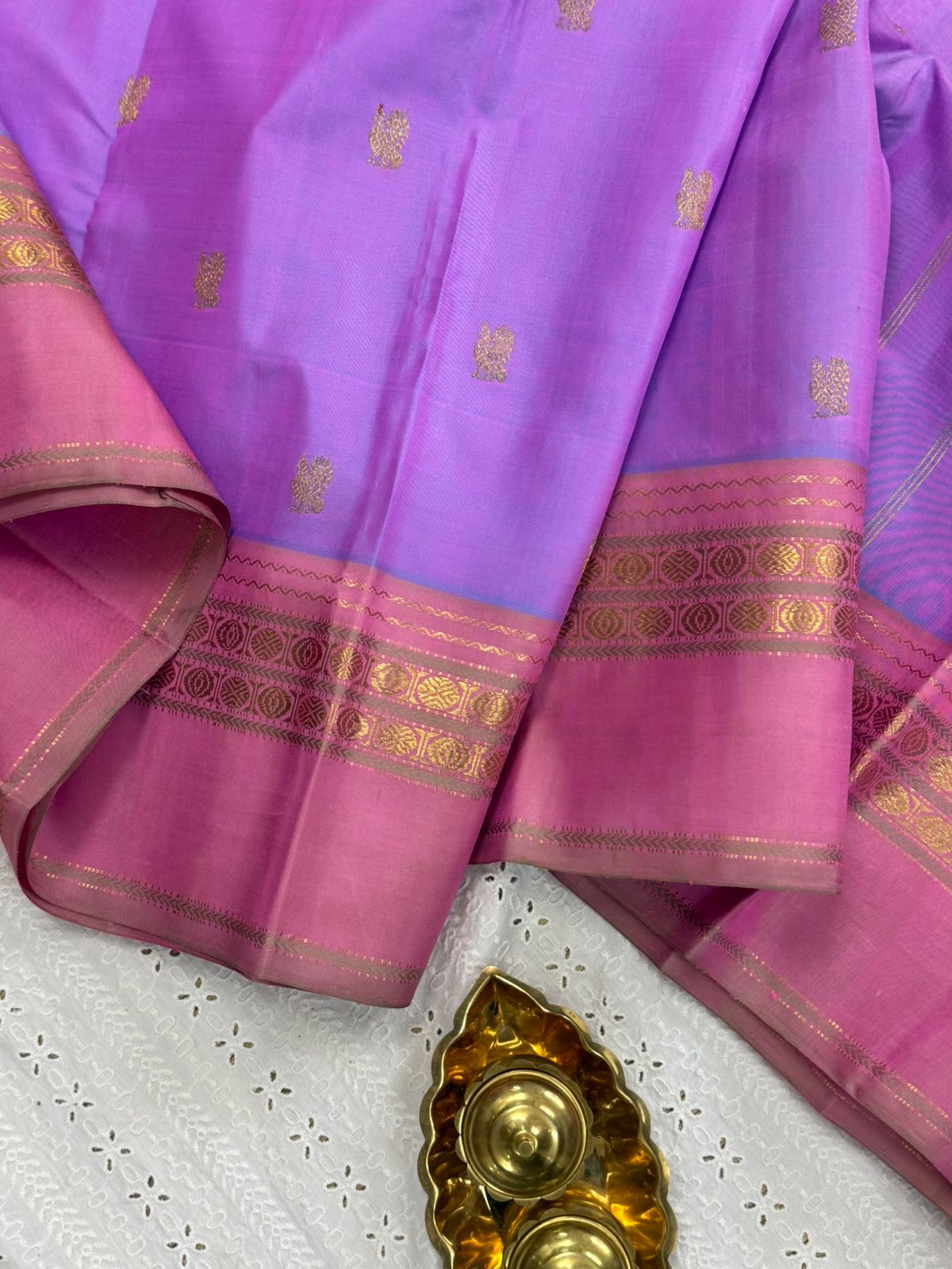 Lavender and pastel pink kaal erangina border/ Arani Silk CLSA9865