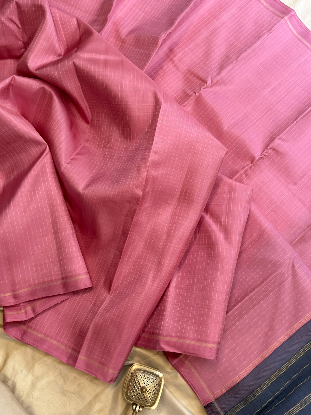 Pink thread oosi stripes borderless/ Kanjipuram silk CL9960