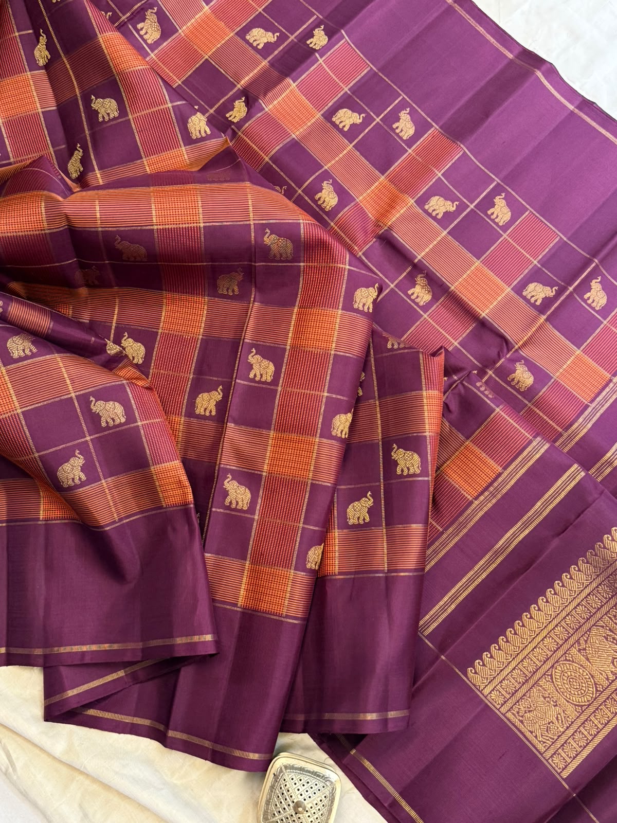 Paaku and rust Chettinad kattam yaanai butta - unique yazhi pallu / Kanjipuram silk CL9904