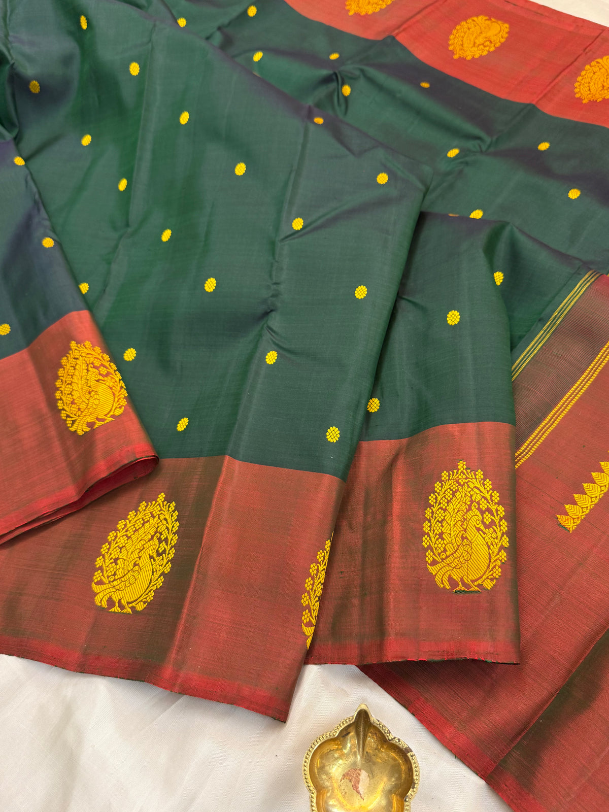 Aarani border butta thread work/kanjipuram silk saree clsa 12863