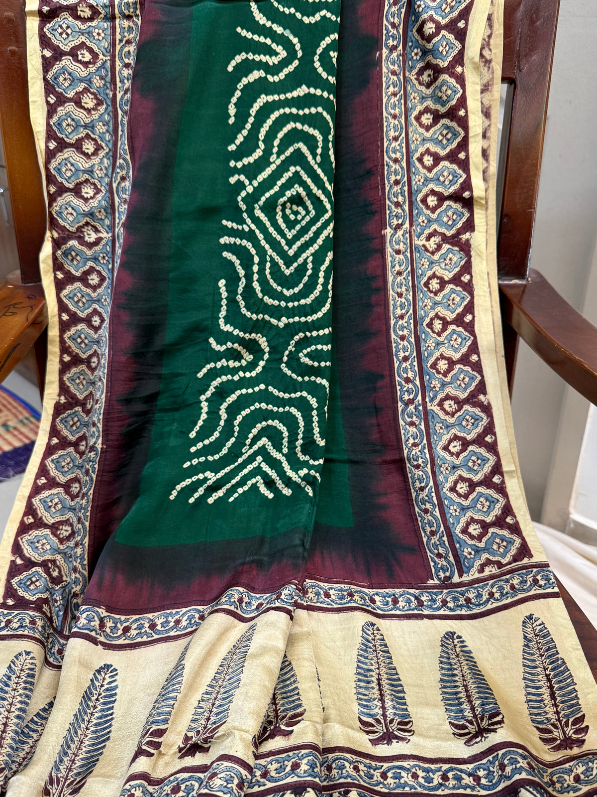 Bhandhini and ajrak prints / Gajji silk clsa 12678