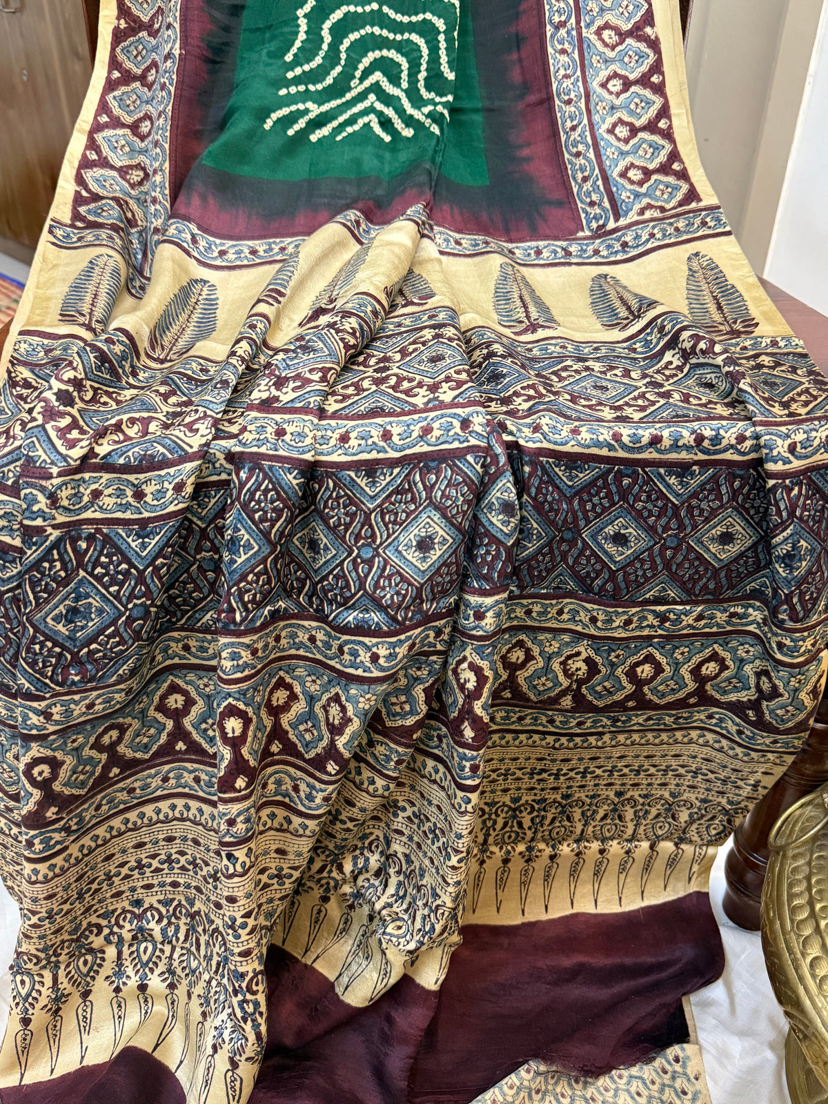 Bhandhini and ajrak prints / Gajji silk clsa 12678