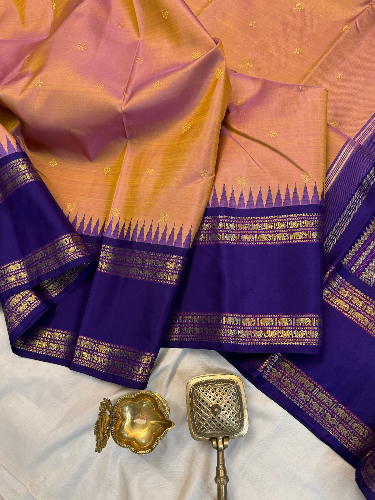 Unusual body with Korvai pure zari kanjipuram silk saree clsa 10973