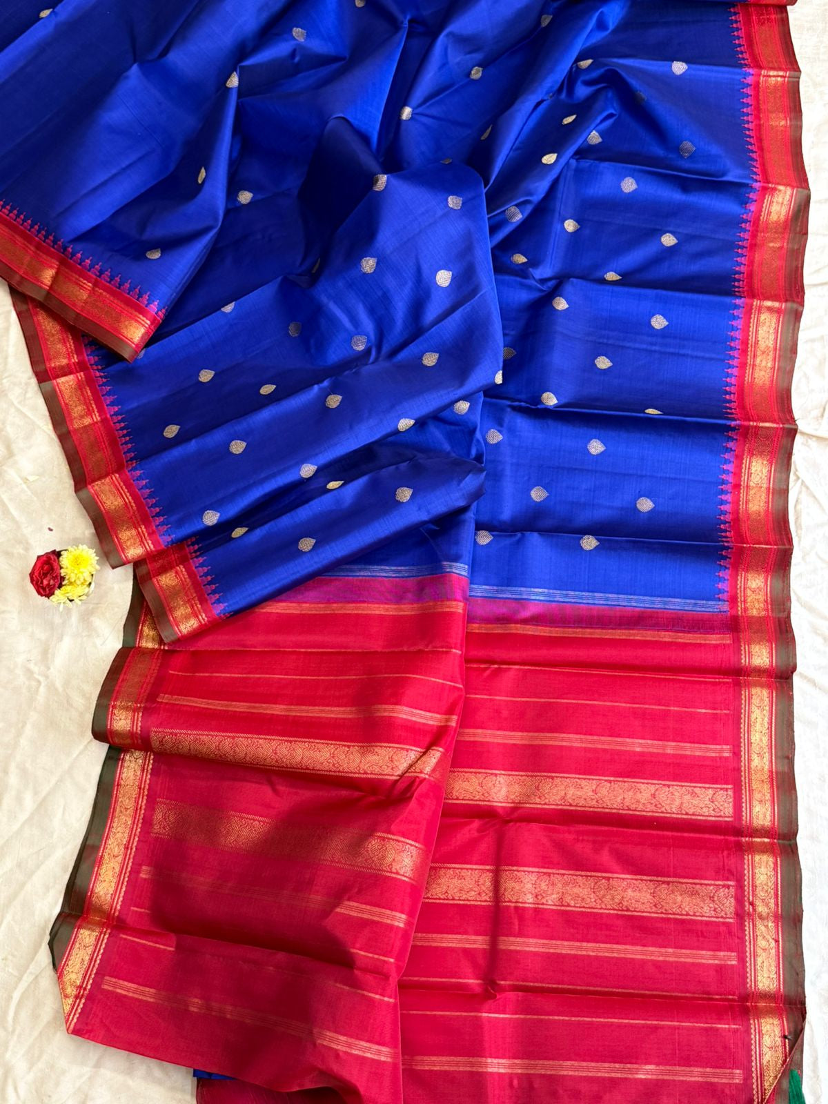 Blue and araku (yazhi and kili) border kai korvai/ kanjipuram silk