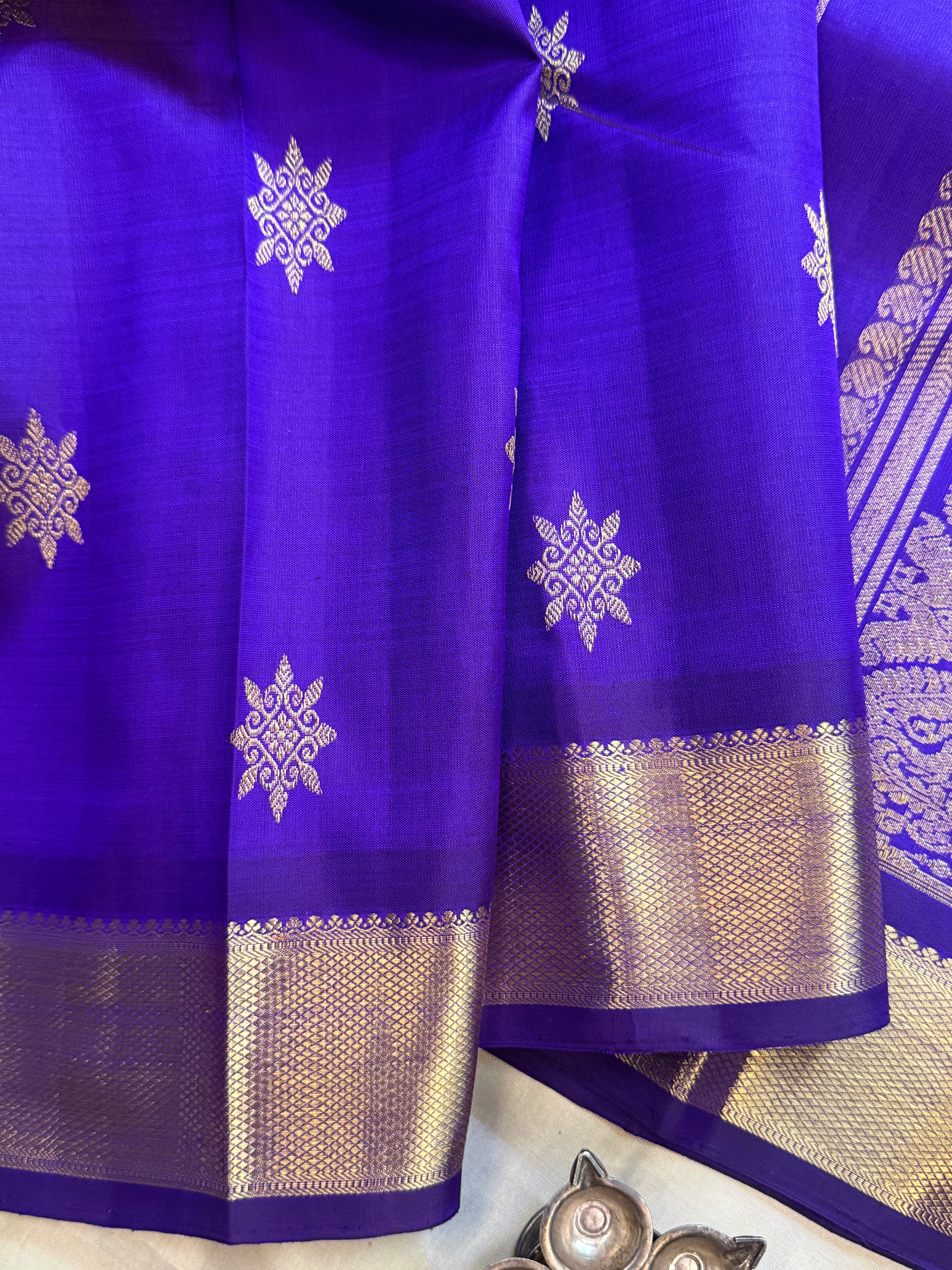Purplish blue star butta / Kanjipuram silk