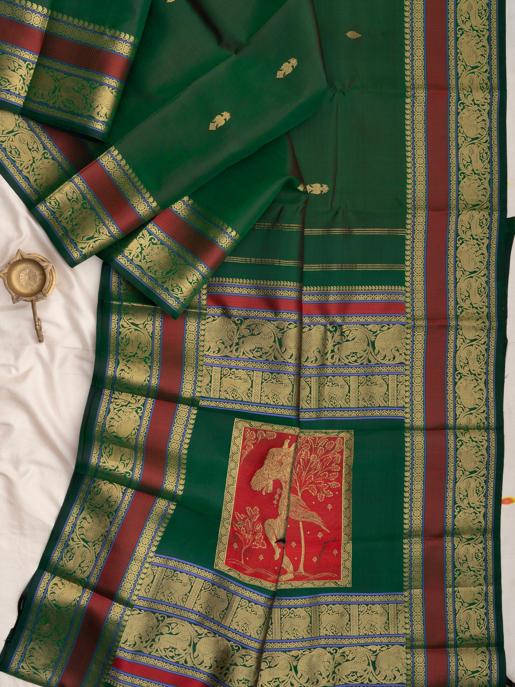 Green unique pallu / Special Edition Silk CLSA10201