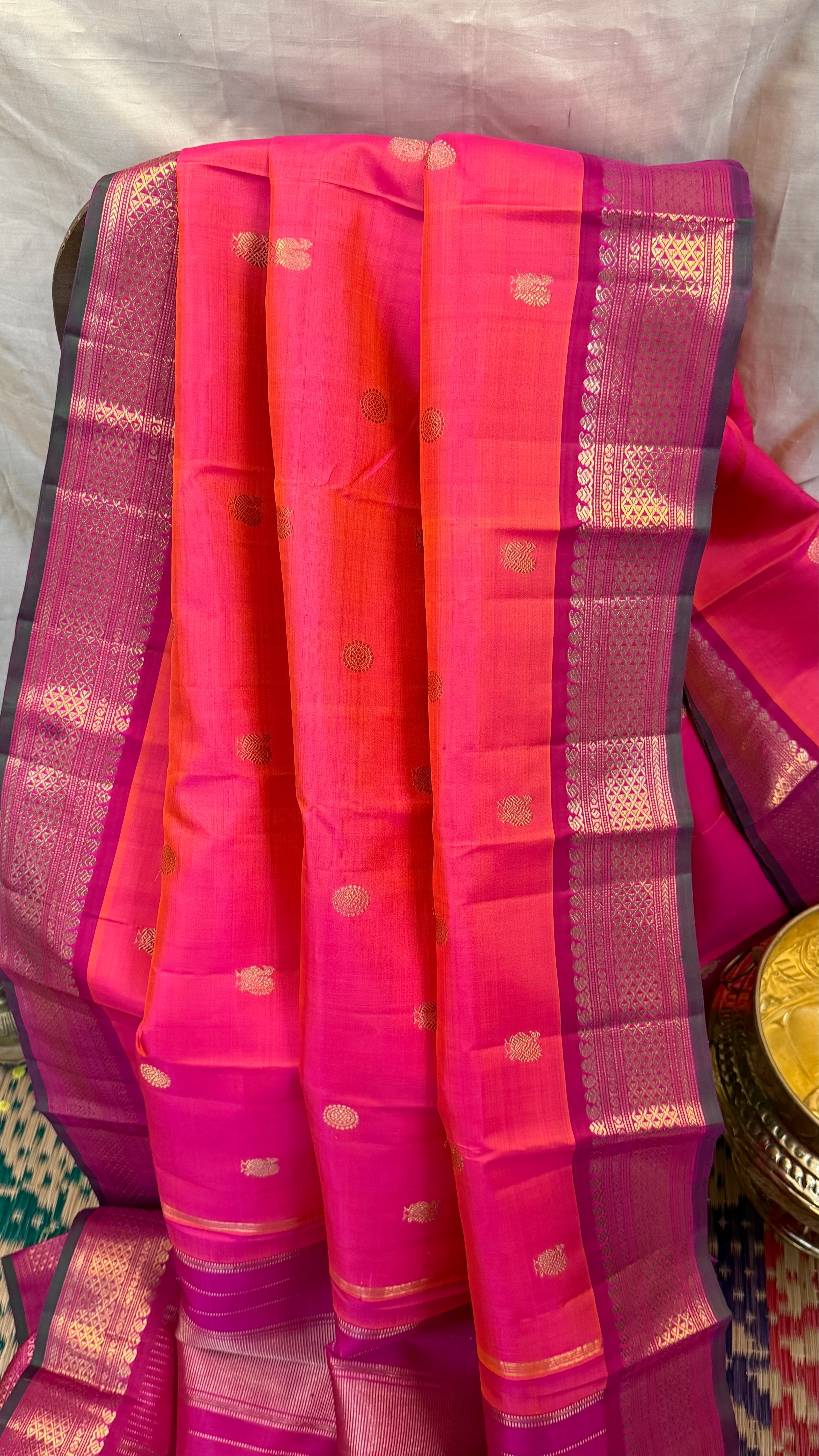 Swapnam :Kangambaram pink border / Kanjipuram silk