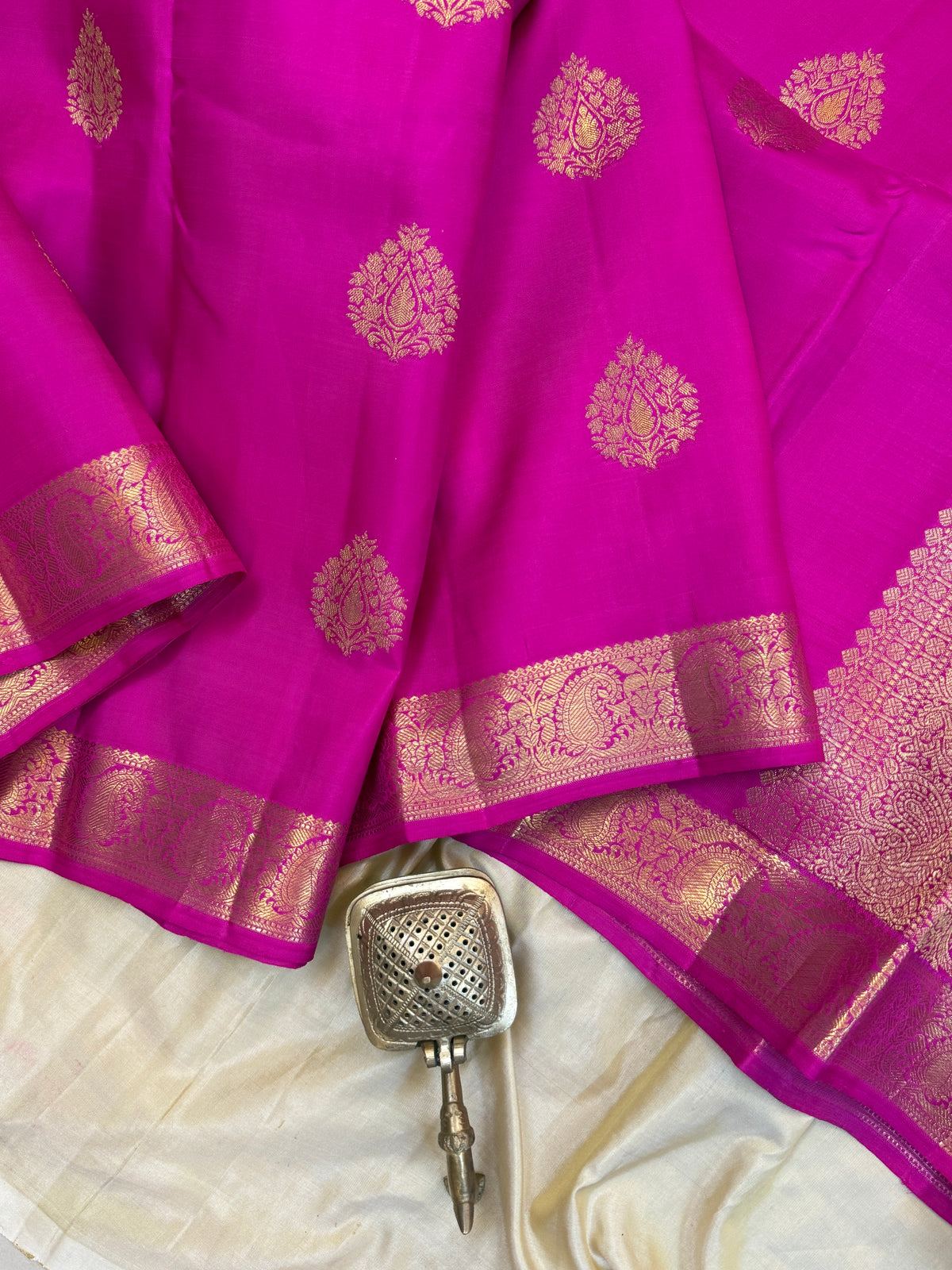 Pink Zari butta/Aarani silk clsa 11007