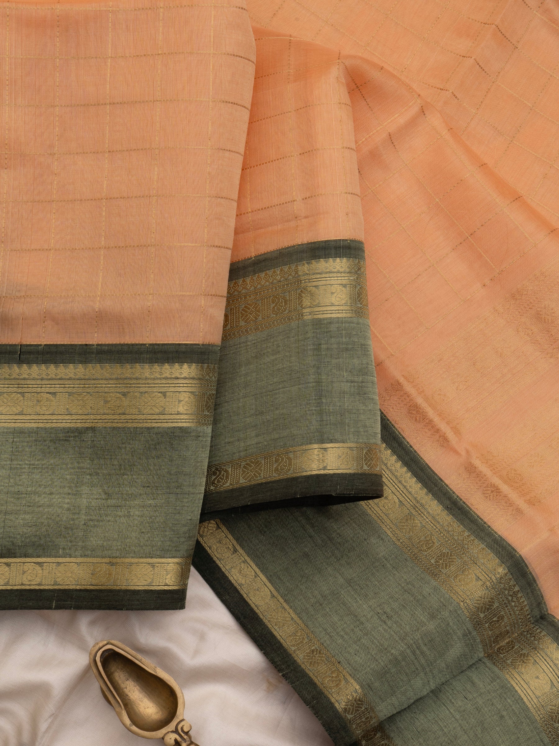 Peach kattam / Silk Cotton Saree CLSA10185