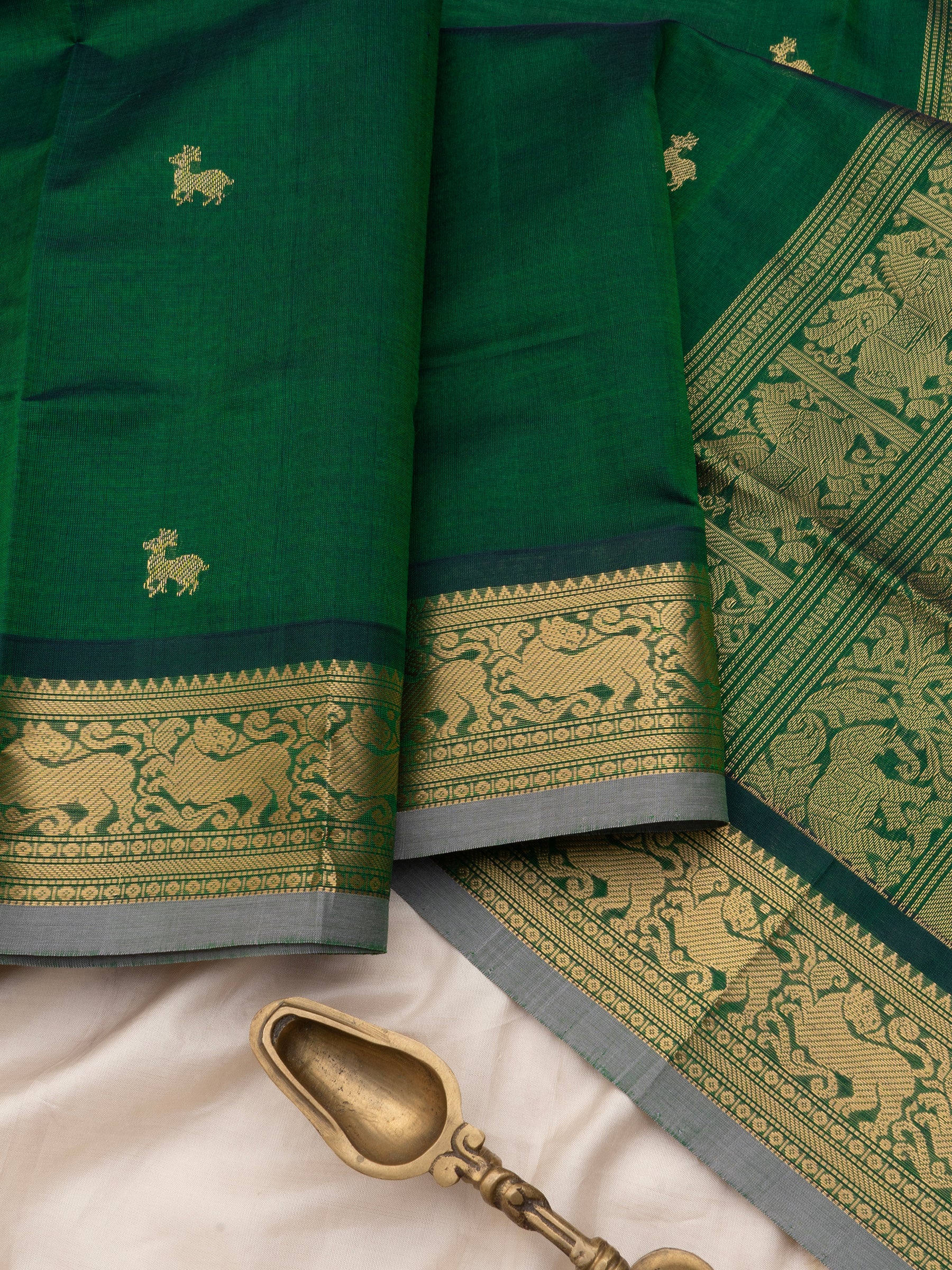 Green maan butta/ Silk Cotton Saree CLSA10192