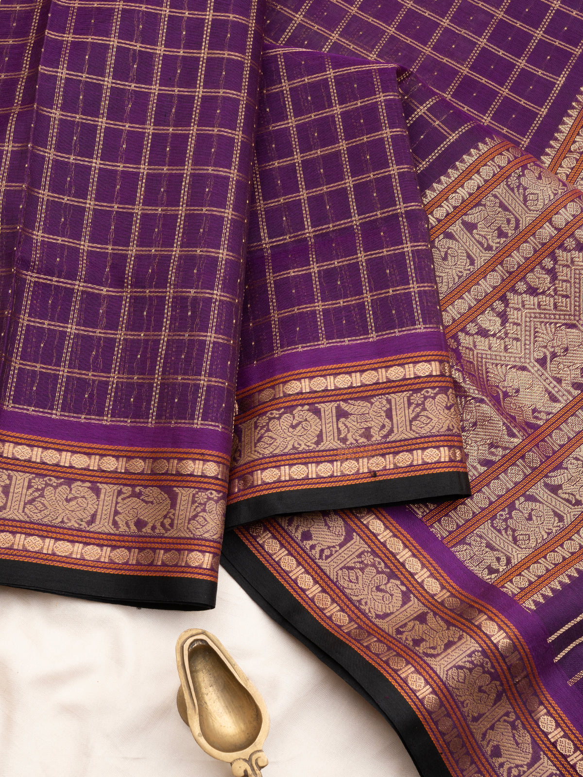 Purple vintage lakshambutta kattam / Silk Cotton Saree CLSA10220