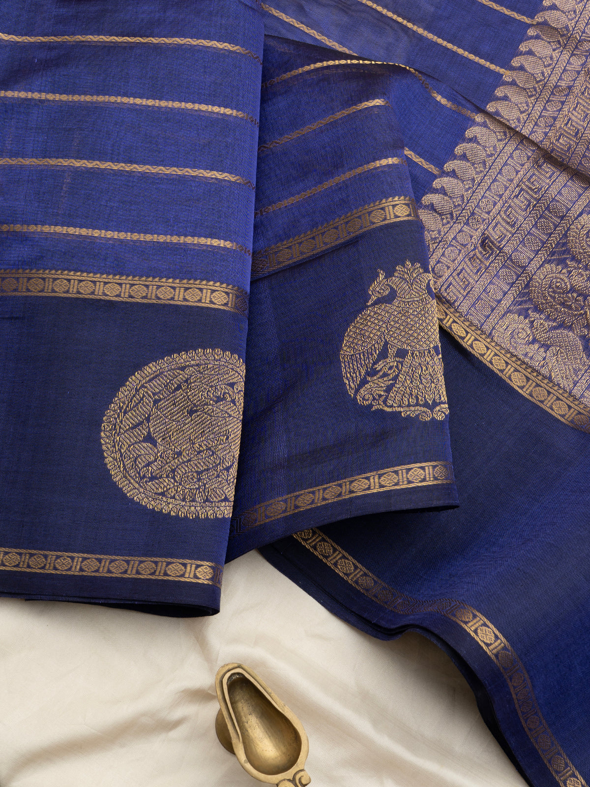 Veldhari iruthalaipakshi butta/Silk Cotton Saree CLSA10235