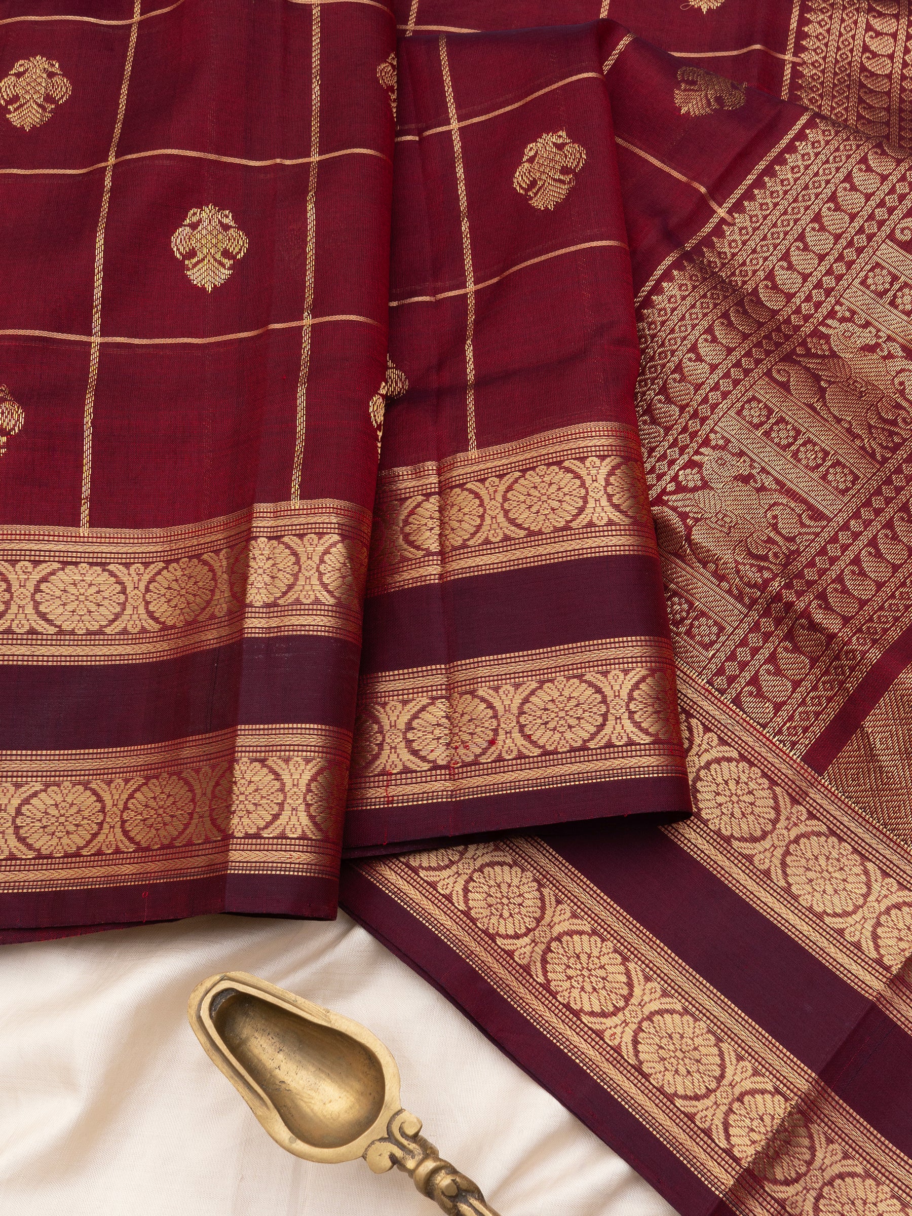 Araku kattam iruthalaipakshi butta/ Silk Cotton Saree CLSA10288