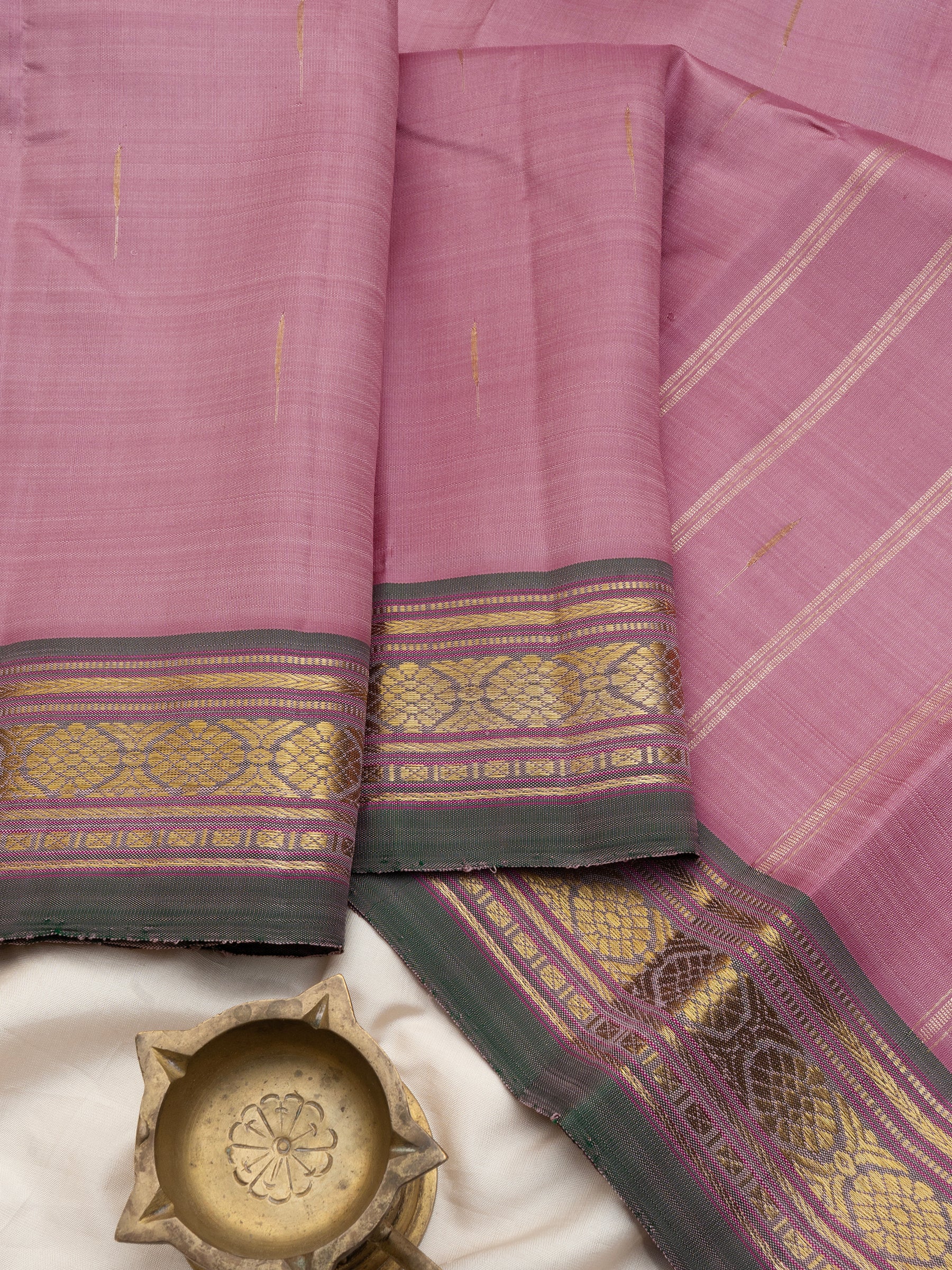 Lotus pink malli moggu butta/Arani Silk Saree CLSA10844