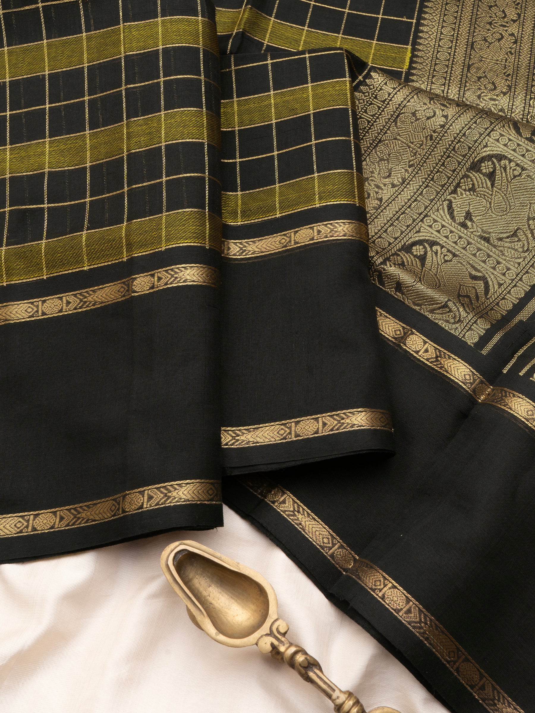 Chettinad kattam black and green rettapet border/ Silk Cotton Saree CLSA10901