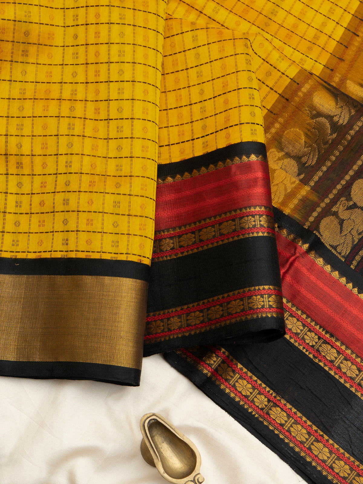 Yellow Laksham butta/Silk Cotton Saree CLSA11064