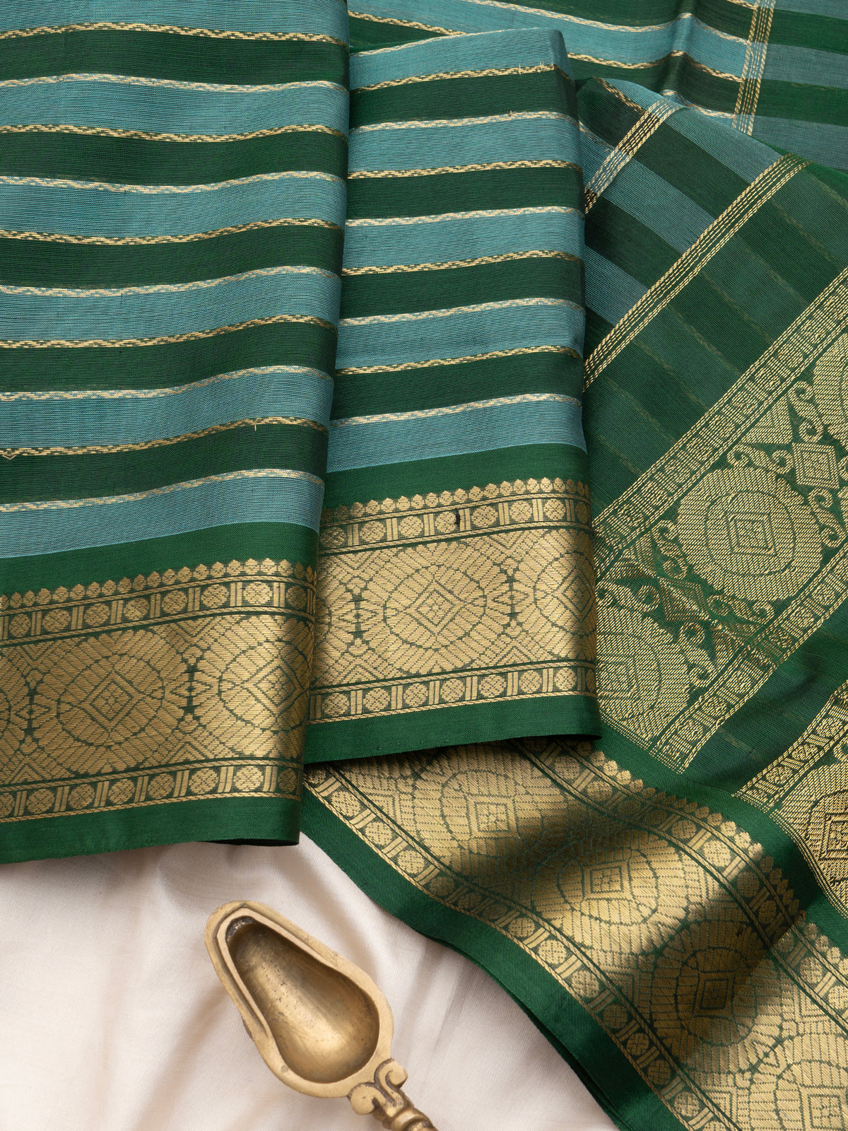 Veldhari Premium / Silk Cotton Saree CLSA11482