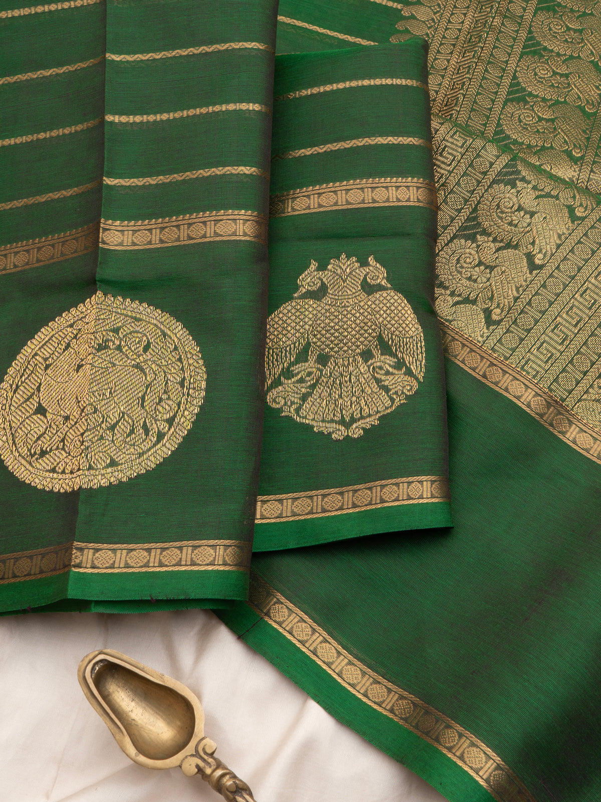 Bottle green veldhari and border butta / Silk Cotton Saree CLSA11843
