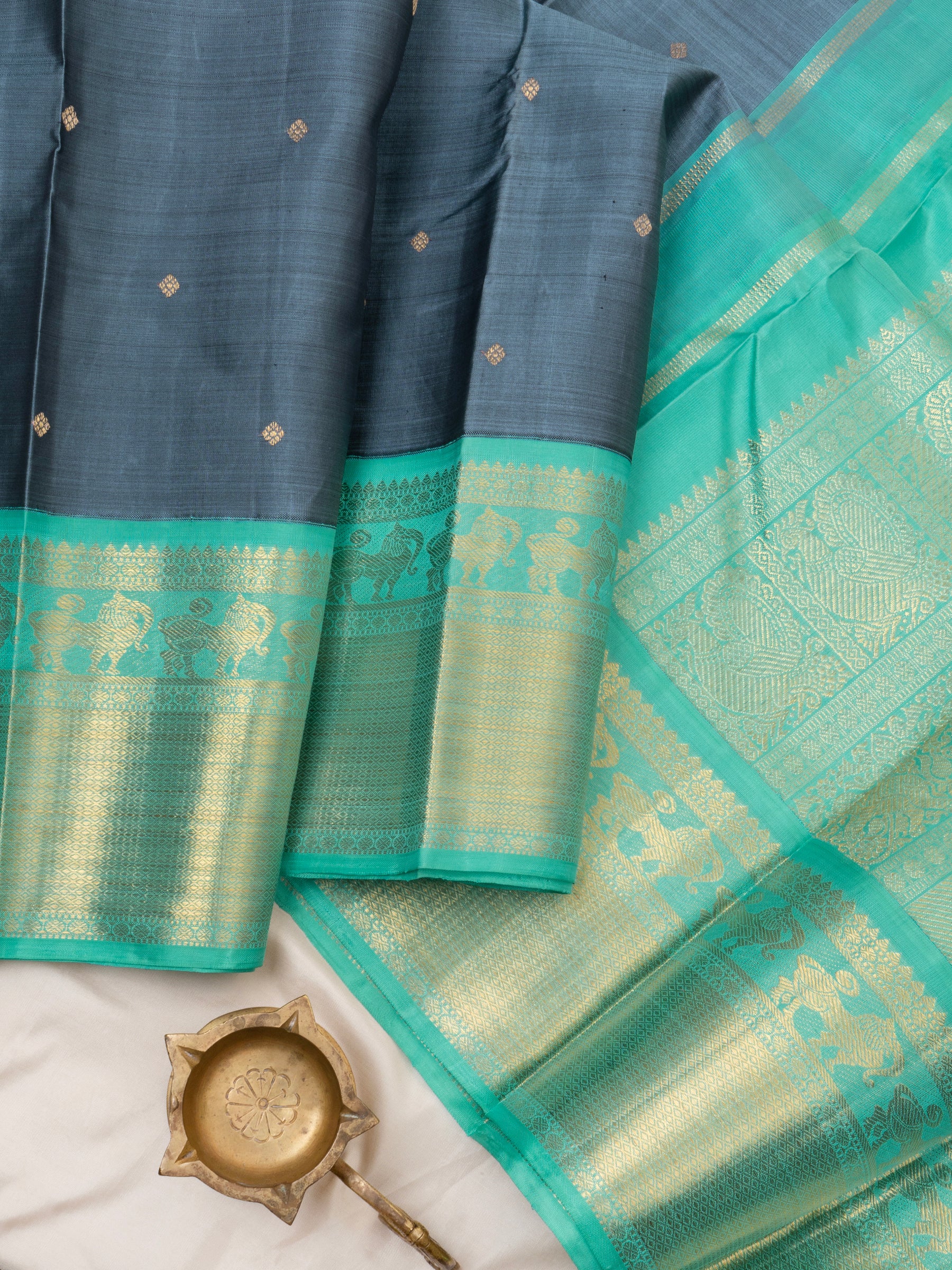 Grey and turquoise blue kai korvai/ Kanjipuram silk Saree CLSA303